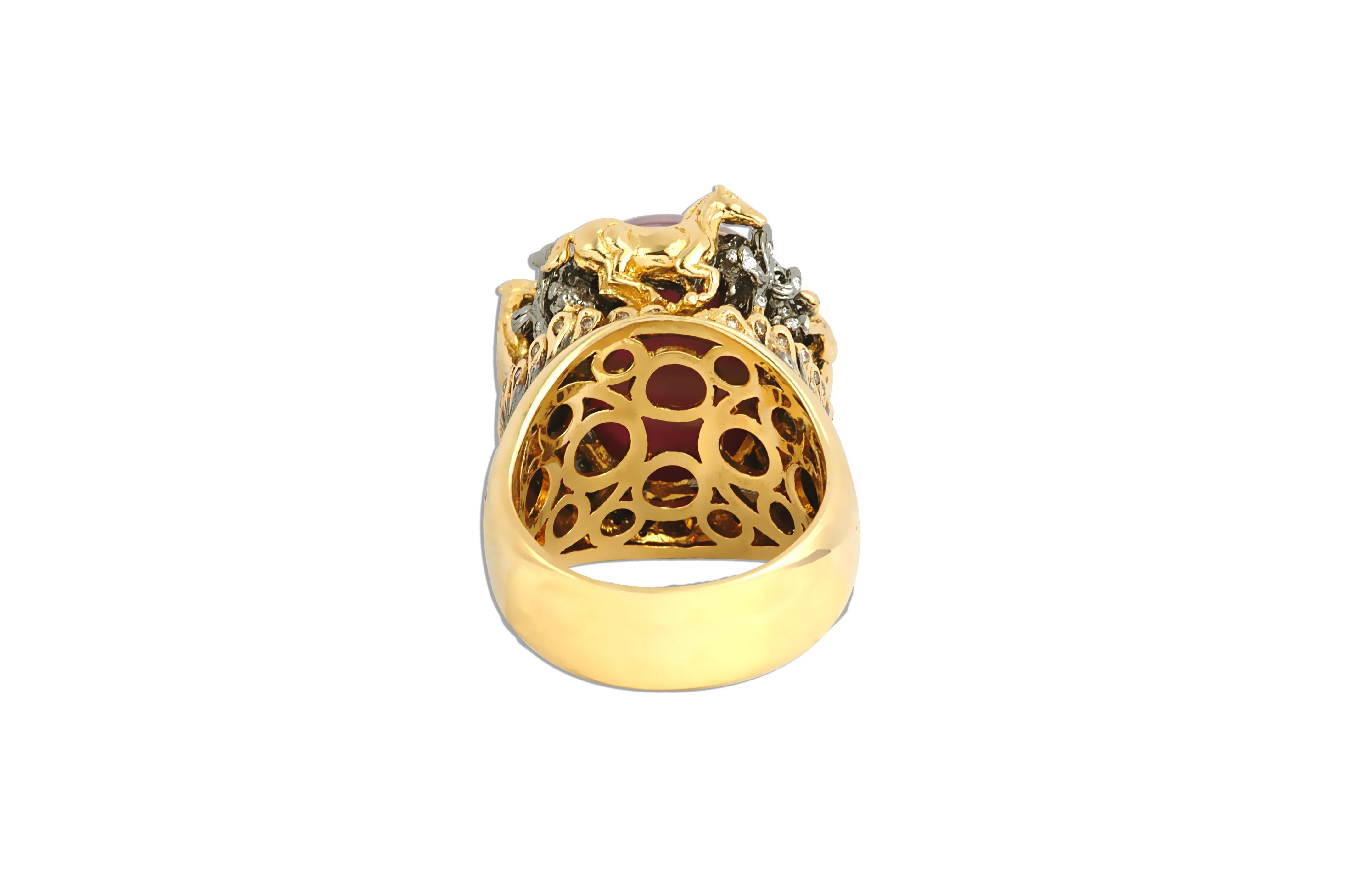 Zertifizierter Rubellit-Katzenauge, brauner Diamant mit Diamant-Pferd-Ring aus 18K Gold (Cabochon) im Angebot