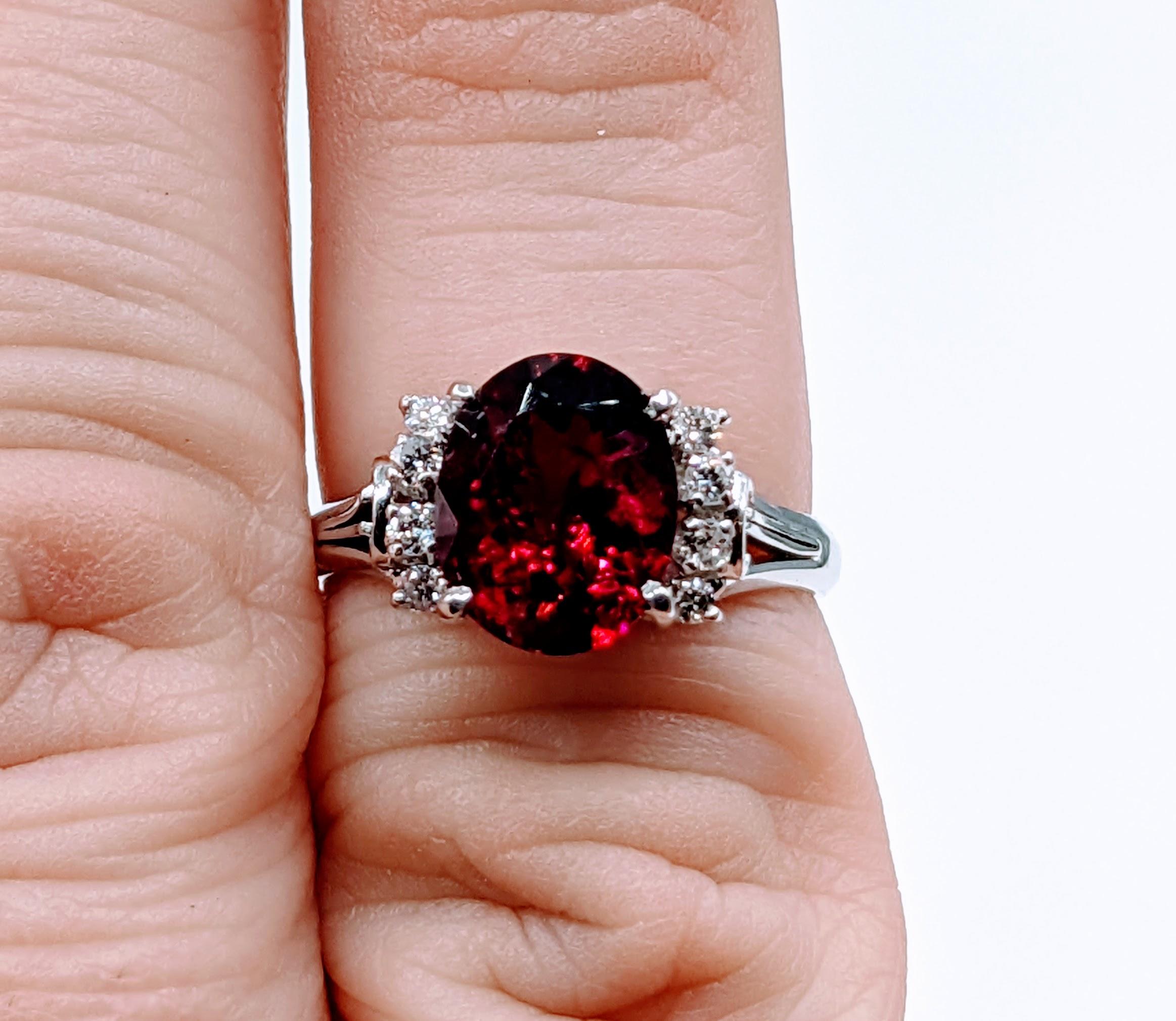 Rubellite & Diamond Platinum Ring In Excellent Condition For Sale In Bloomington, MN