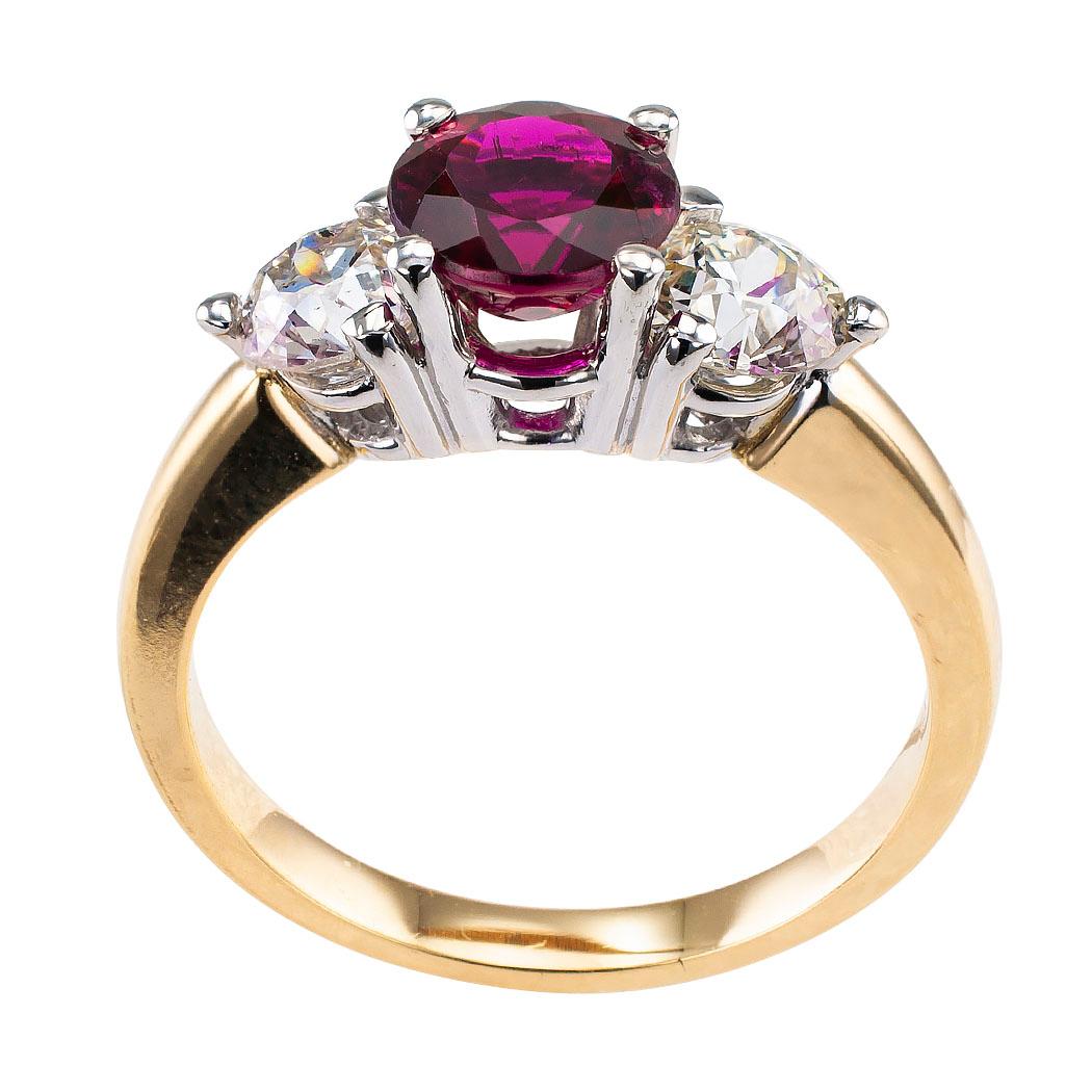 Rubellite Diamond Three-Stone Gold Ring Size 8.75 In Good Condition In Los Angeles, CA