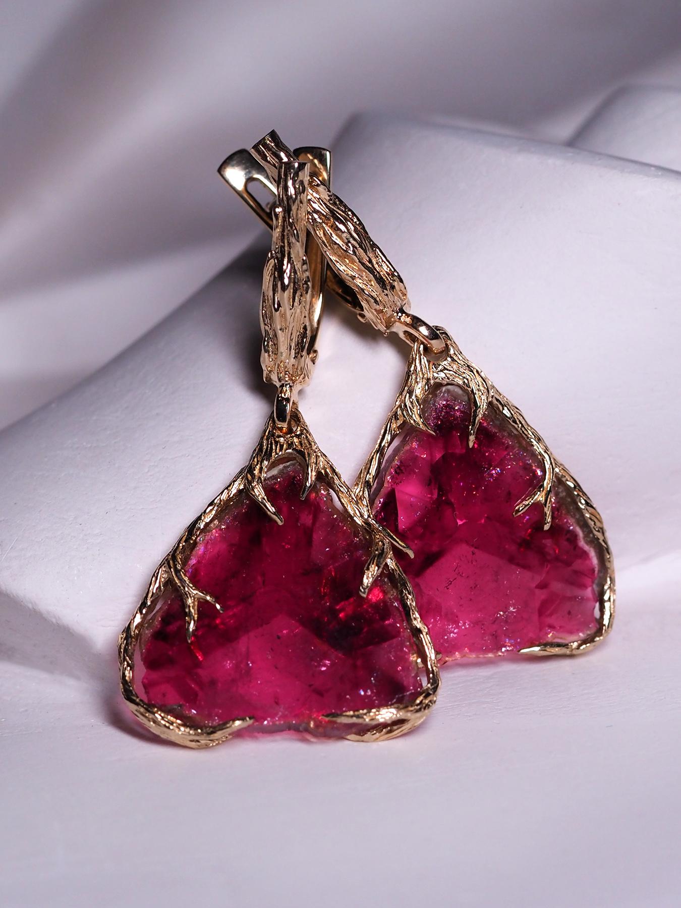 Aesthetic Movement Rubellite Earrings Gold Natural Red Pink Tourmaline Slice Gemstone For Sale