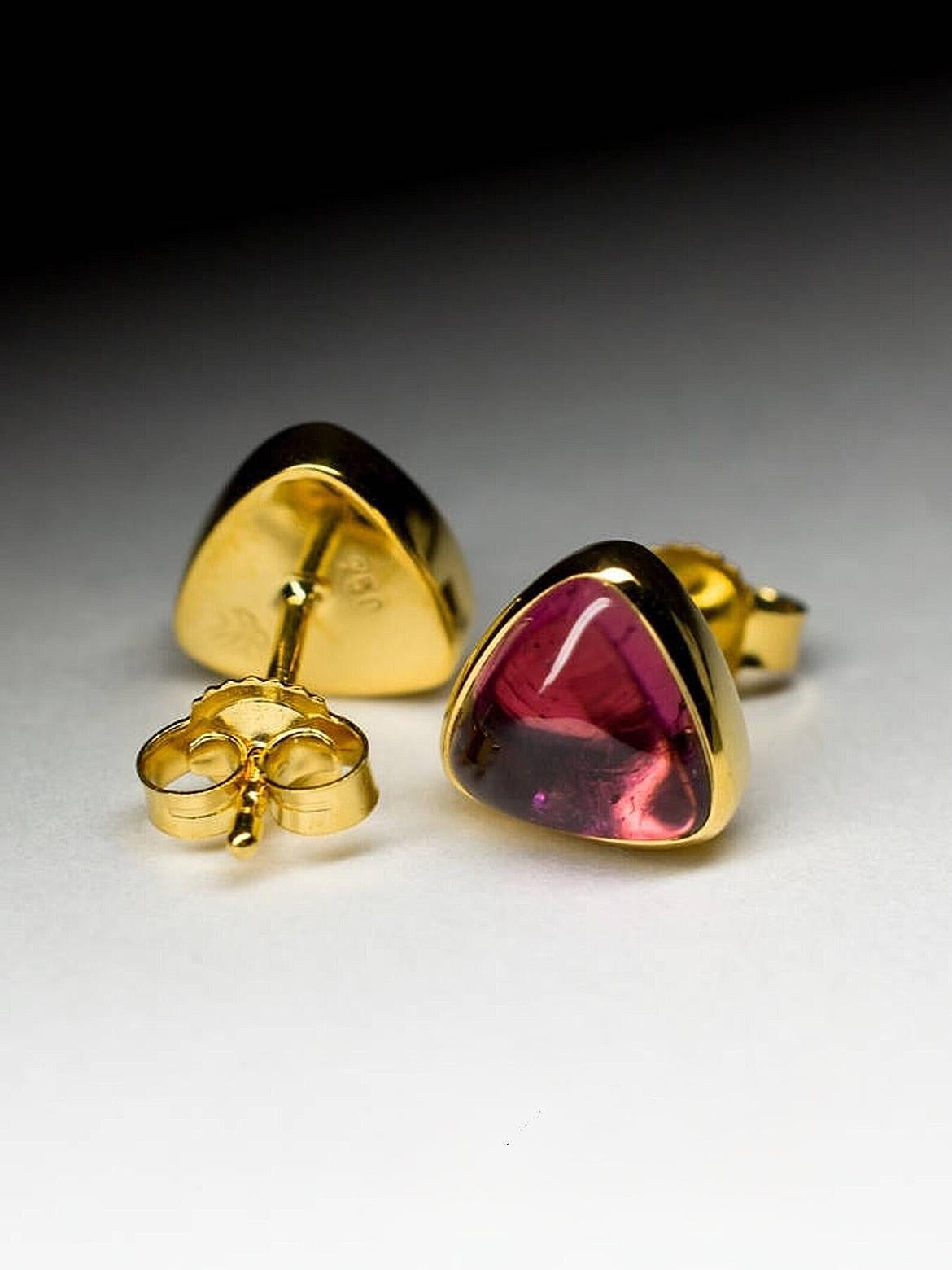 Rubellite Gold Stud Earrings Hot Pink Tourmaline Triangle Cabochon Unisex For Sale 1
