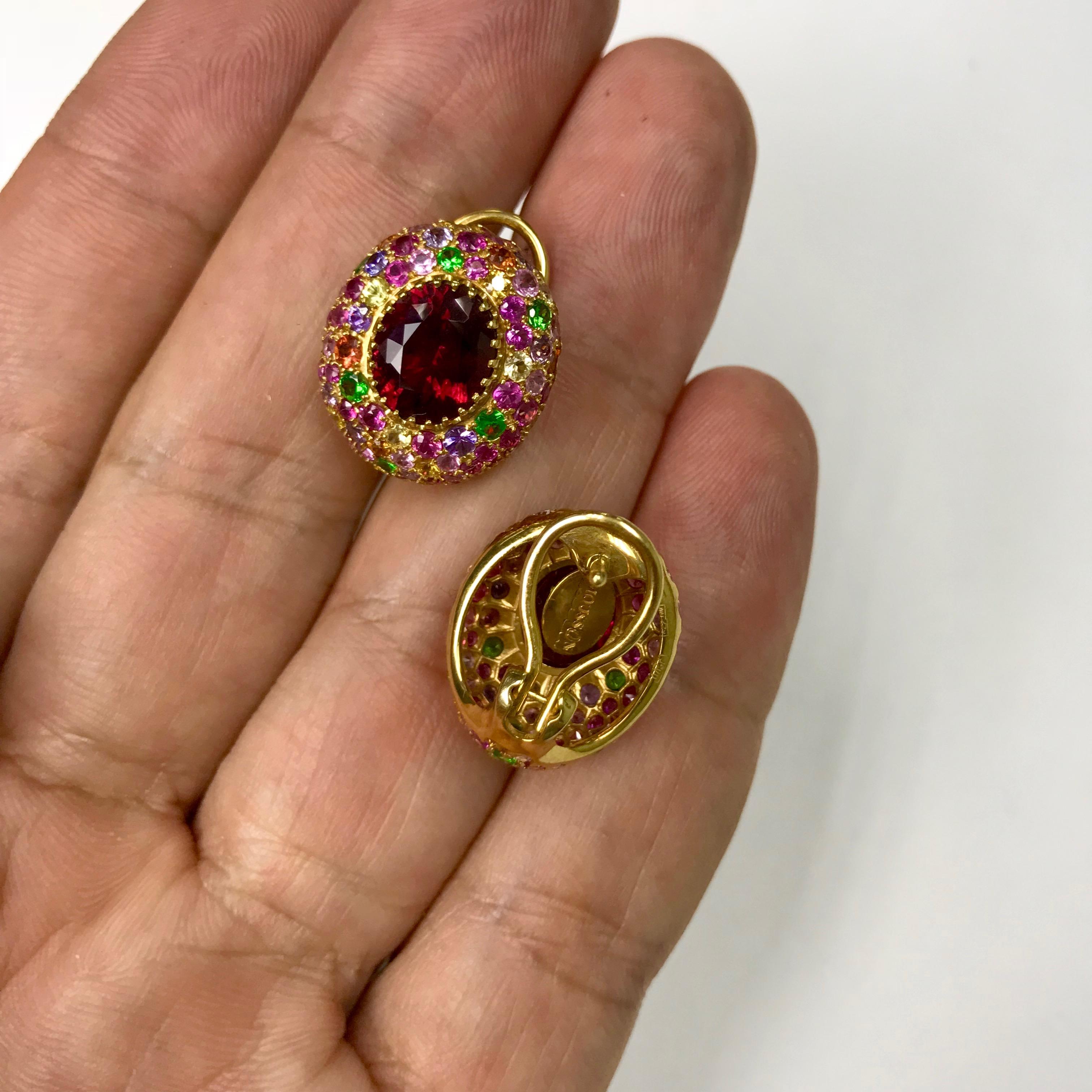 Rubellite Multi-Color Sapphire 18 Karat Yellow Gold Earrings In New Condition In Bangkok, TH