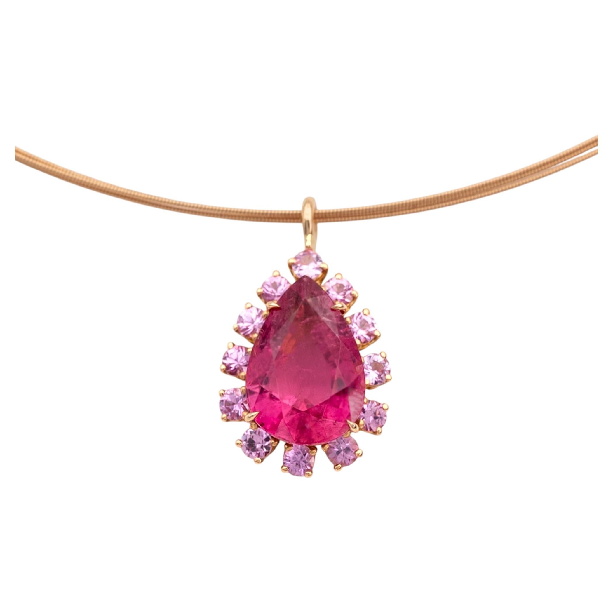 Collana con ciondolo in zaffiro rosa rubellite in oro rosa 18 carati in vendita