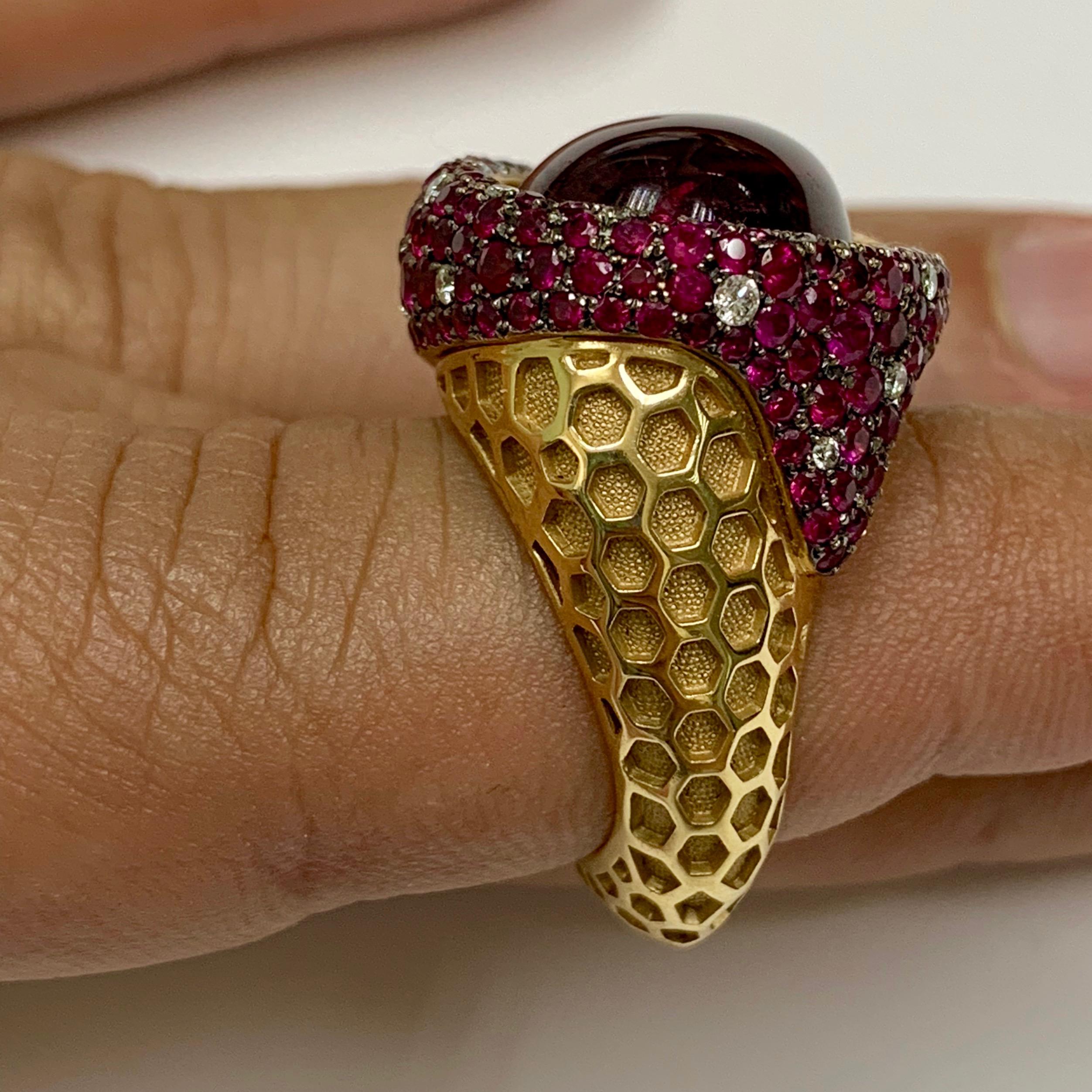 Women's Rubellite Ruby Diamond 18 Karat Yellow Gold Honeycombs Ring For Sale