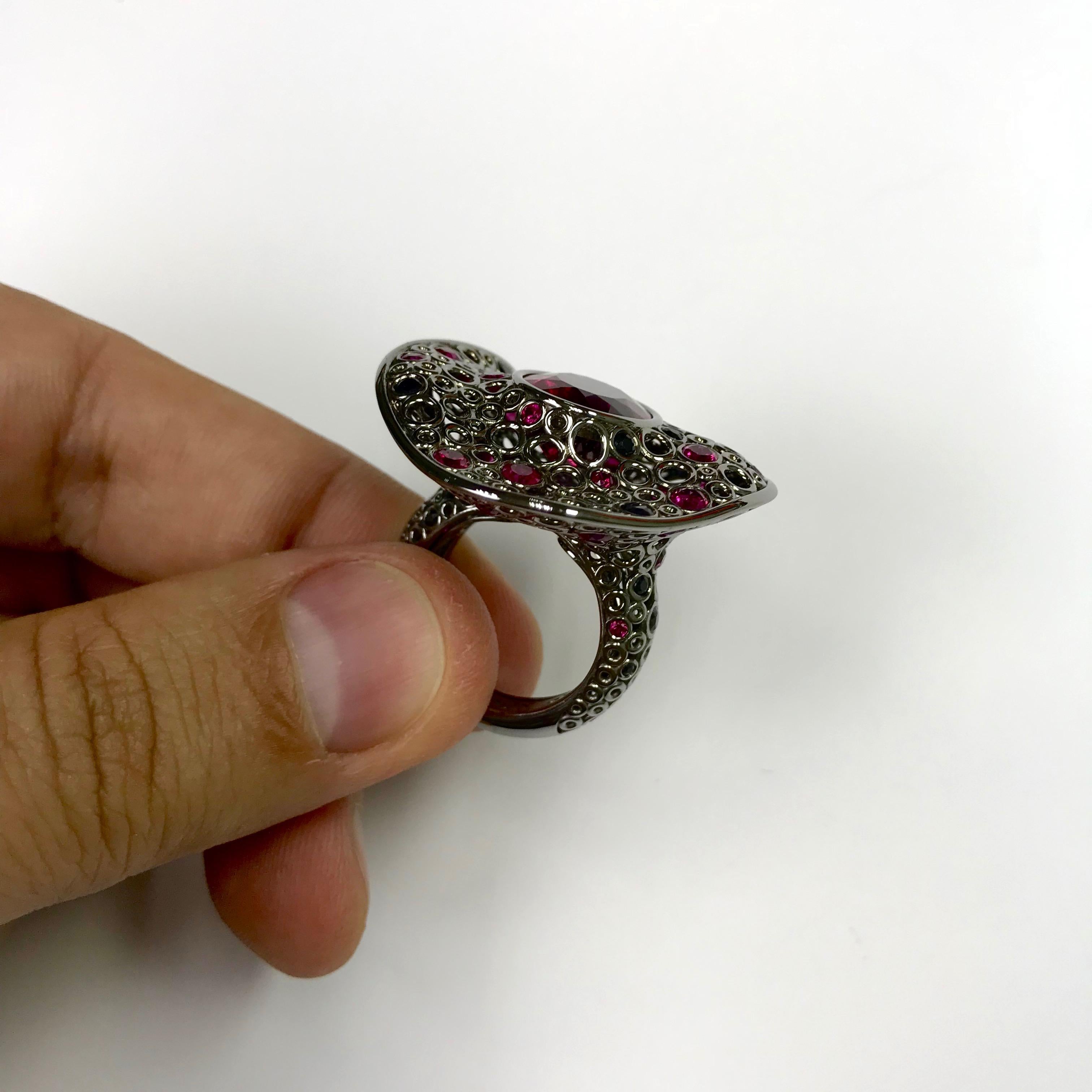 Rubellite Tourmaline 8.40 Carat, Ruby Sapphire 18 Karat Black Gold Cocktail Ring In New Condition In Bangkok, TH