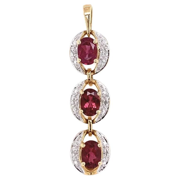 Collana con ciondolo d'oro vintage con tormalina rubellite e diamante a 3 gocce
