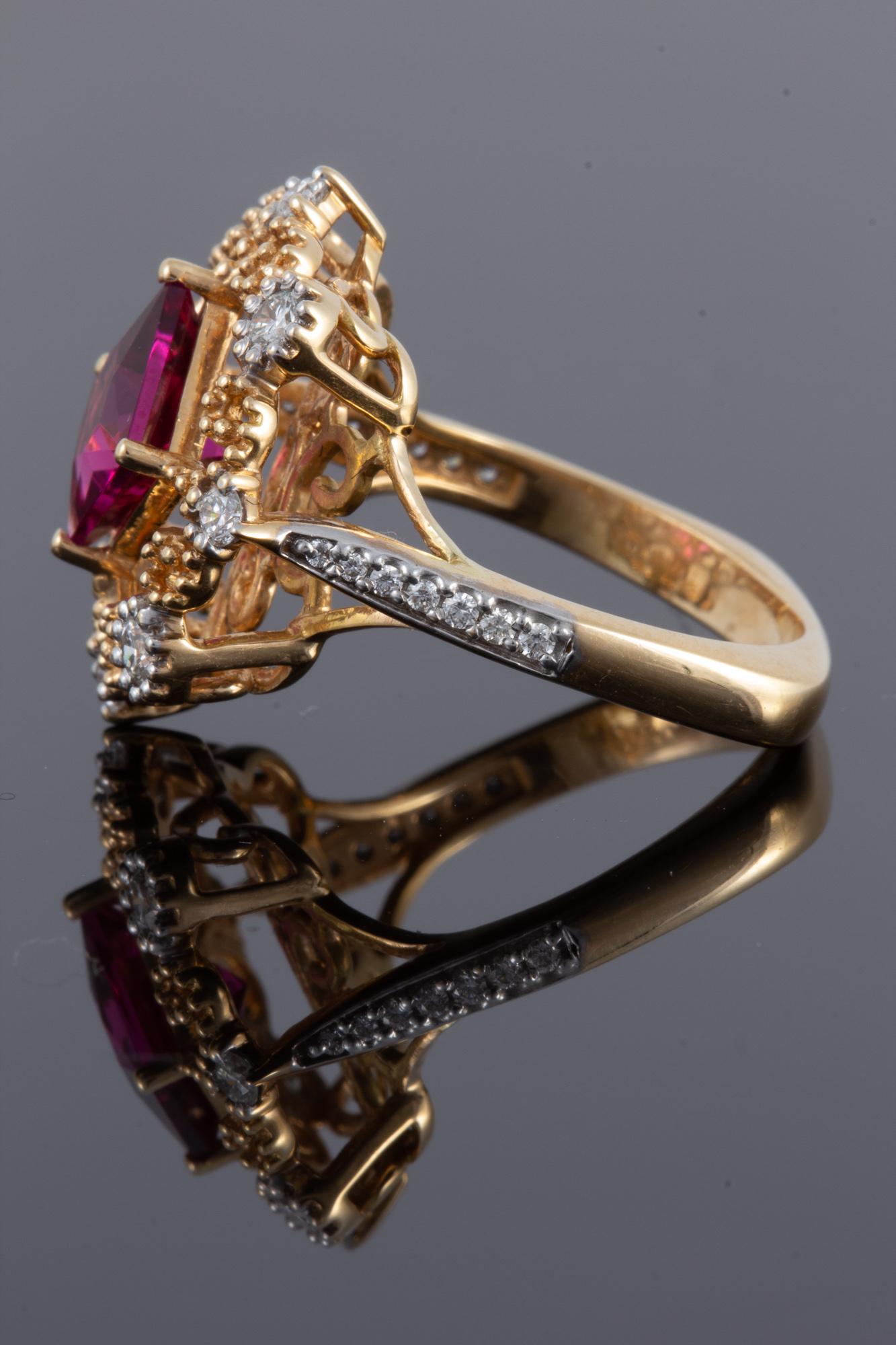 Rubellite Tourmaline and Diamond Ring set in 18 kt Gold For Sale 15