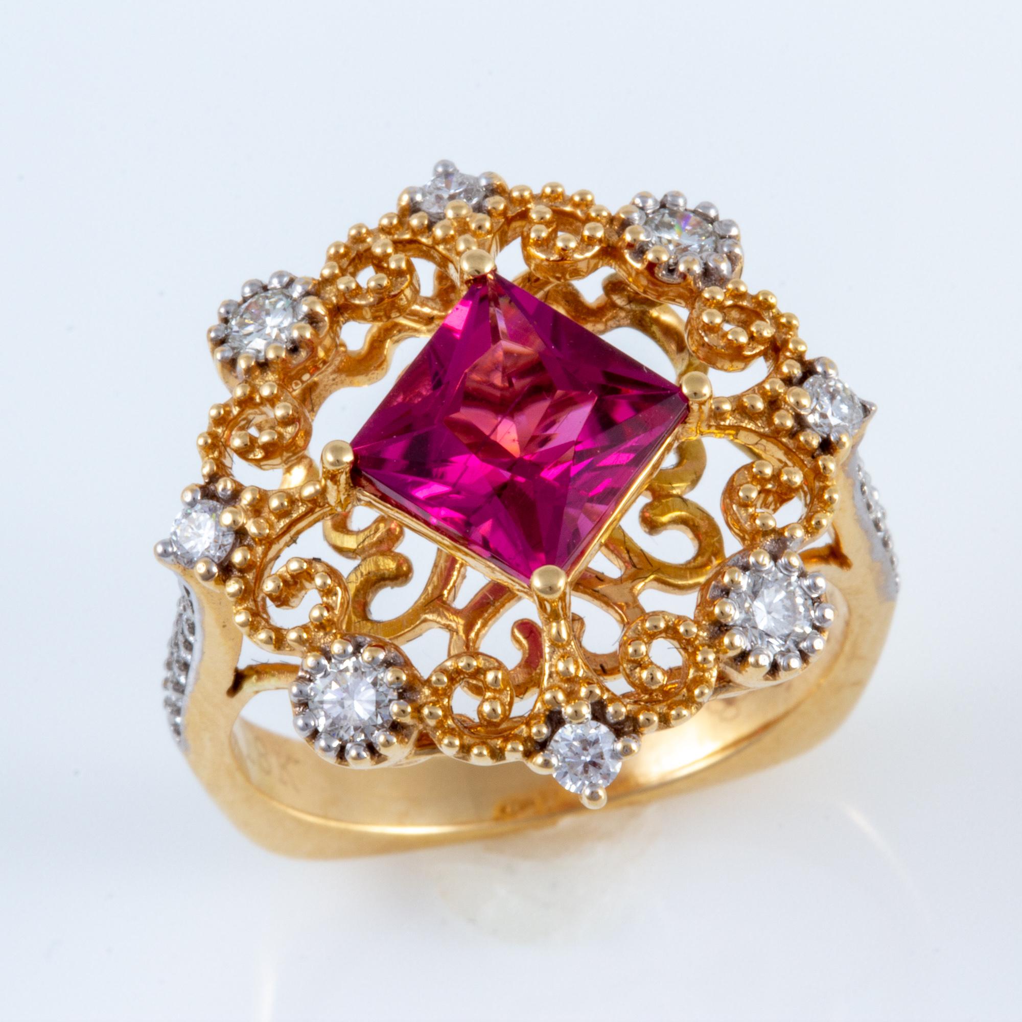Rubellite Tourmaline and Diamond Ring set in 18 kt Gold For Sale 1