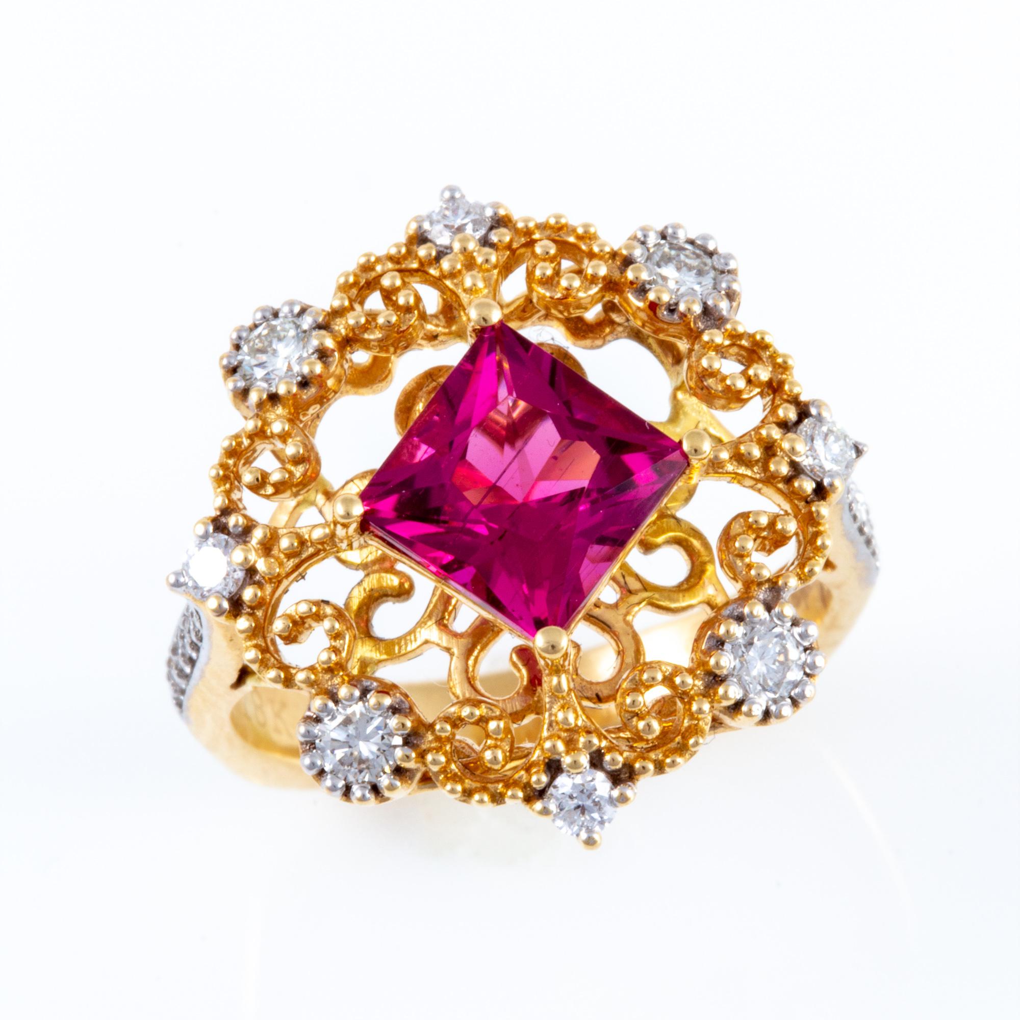 Rubellite Tourmaline and Diamond Ring set in 18 kt Gold For Sale 2