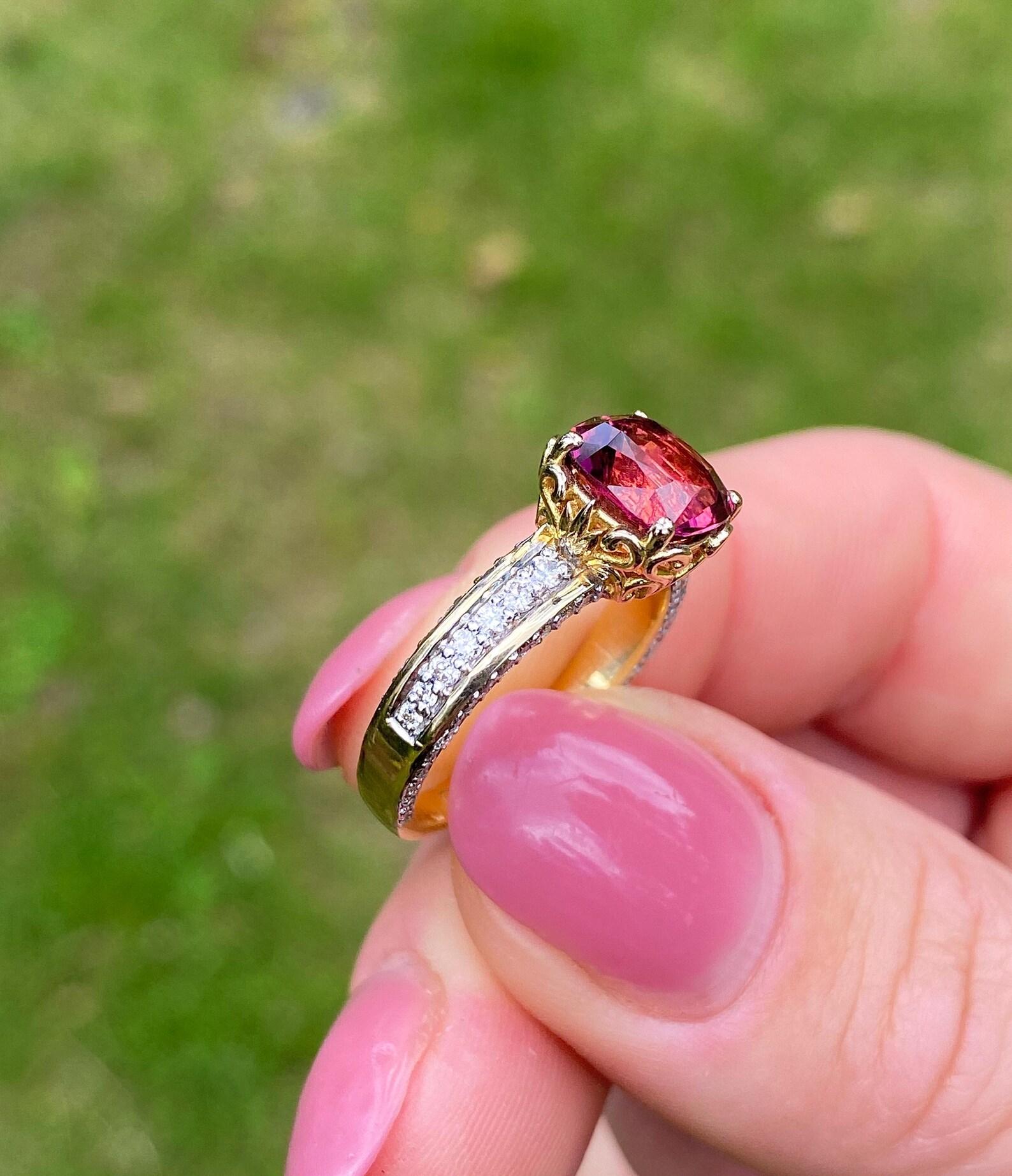 Bague en or jaune 14 carats, tourmaline rubellite, diamants, pierres précieuses naturelles, 7 US en vente 4