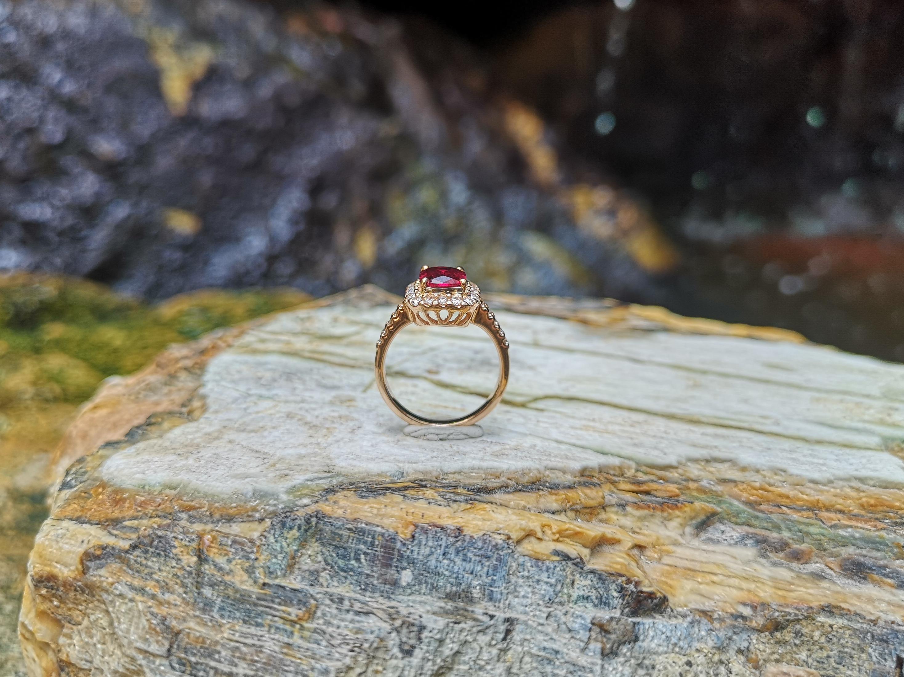 Rubellite with Diamond Ring Set in 18 Karat Rose Gold Settings For Sale 4