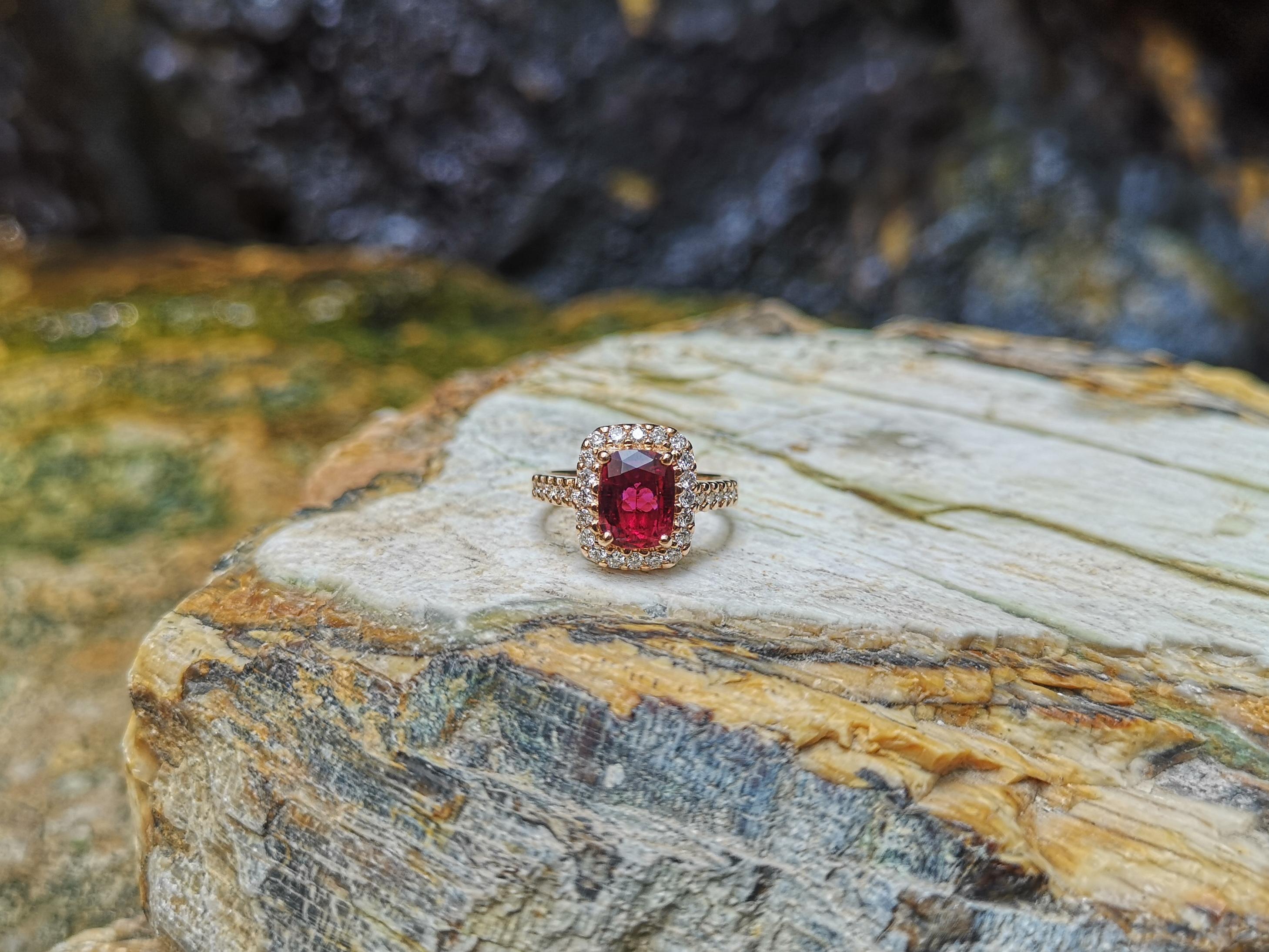 Rubellite with Diamond Ring Set in 18 Karat Rose Gold Settings In New Condition For Sale In Bangkok, TH