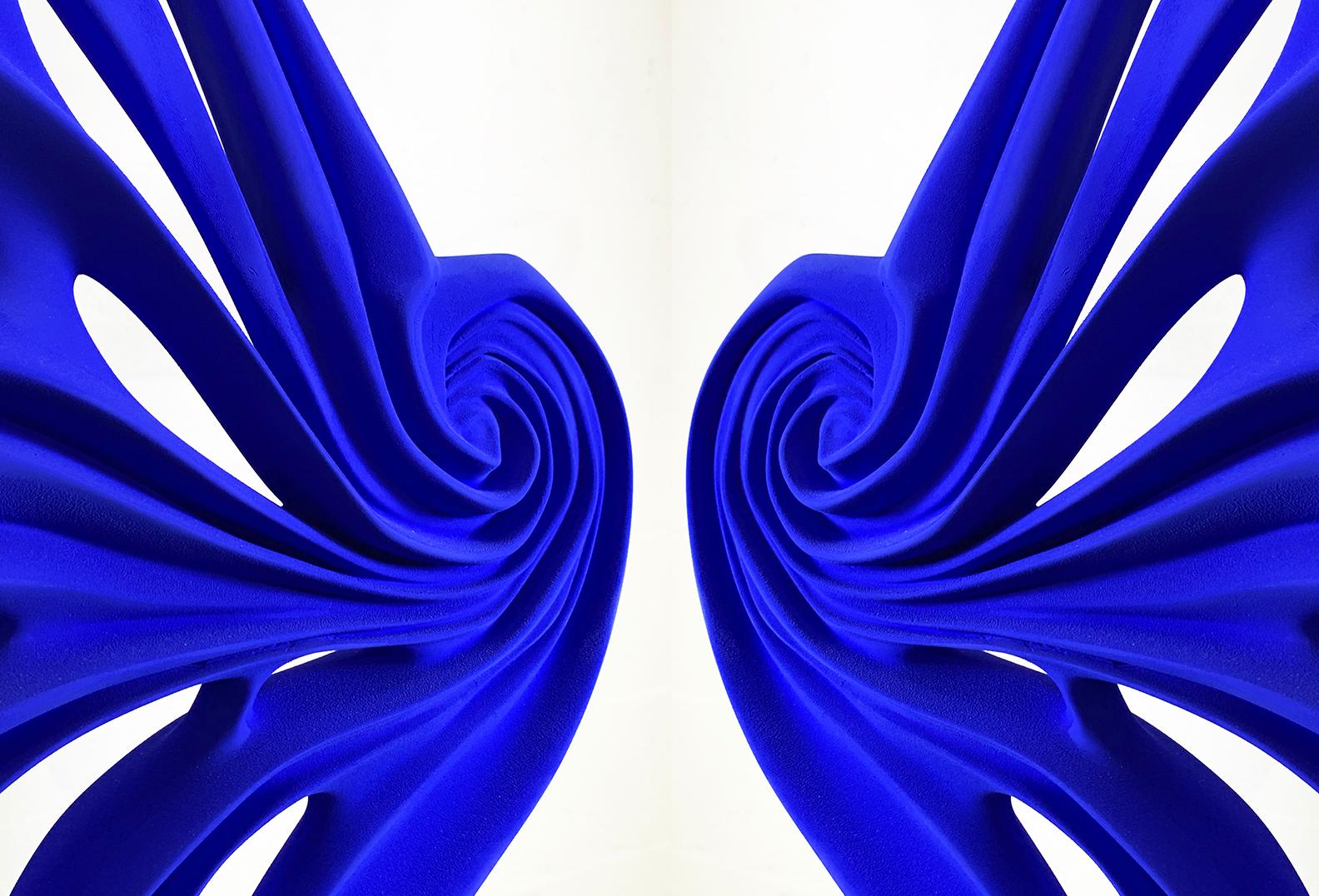 Dream Machine, Matte Blue - Contemporary Sculpture by Rubem Robierb