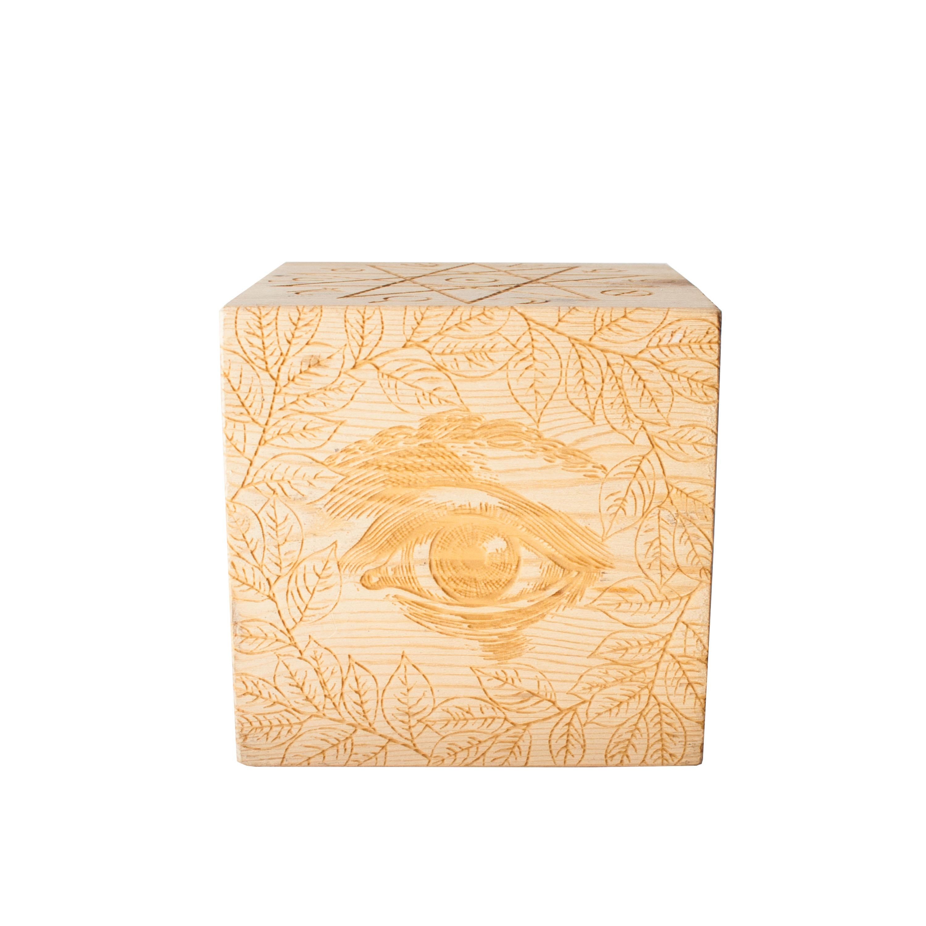 Titolo: Sol Negro Fetiche
Autore: Rubenimichi
Anno: 2015
Dimensioni: 12 x 12 x 12 cm
Tecnica: Wood e pirografia.
 