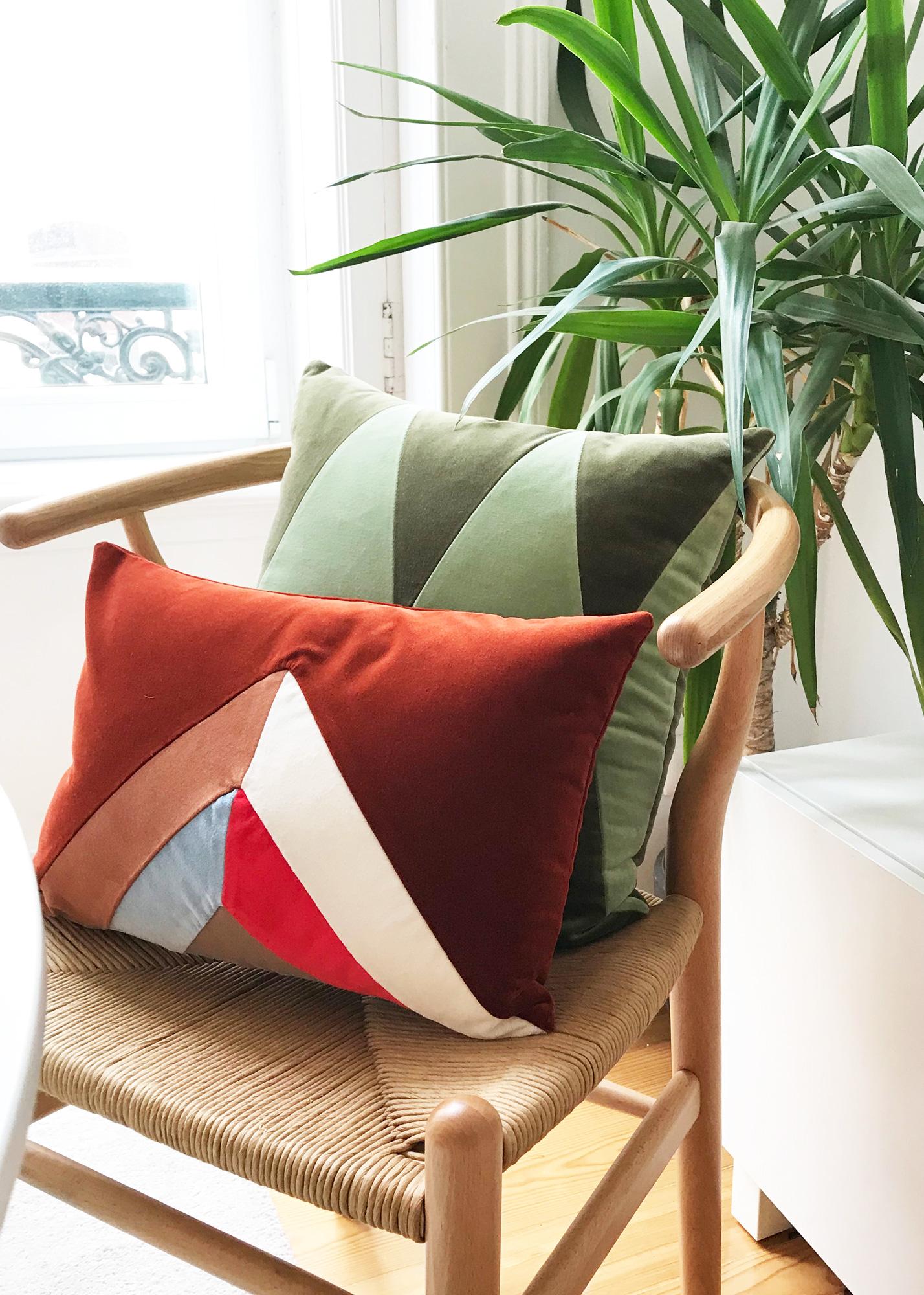 A talisman for the home of beauty, good energies and comfort. 
This decorative pillow is ethically produced by small family run business, handmade by skilled portuguese artisans with top quality cotton velvet. Each piece is unique.

Designed to