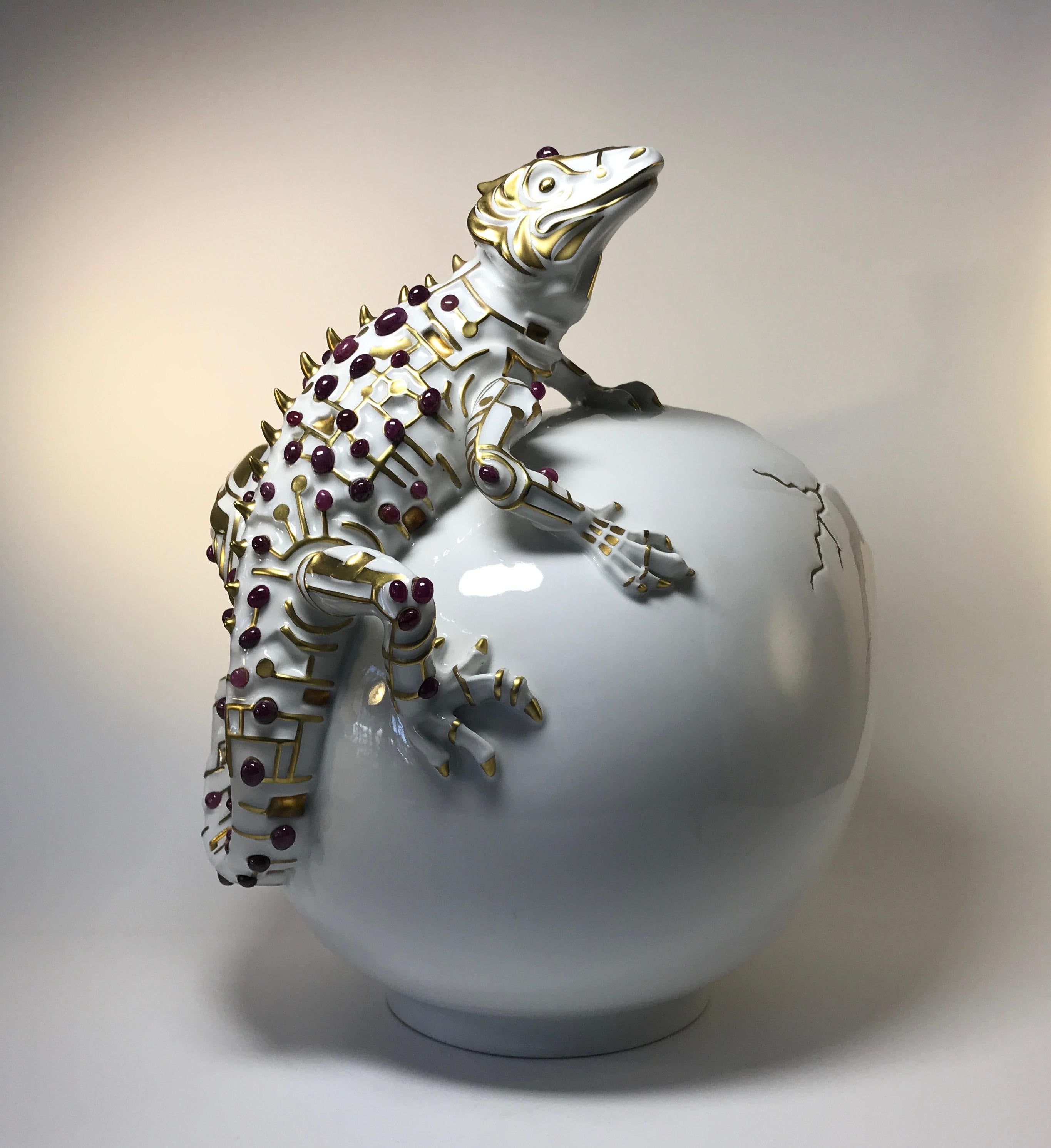 Czech Rubies 24k Pure Gold, Porcelain Luxury Lizard Sculpture Egg Caviar Bowl 2000s