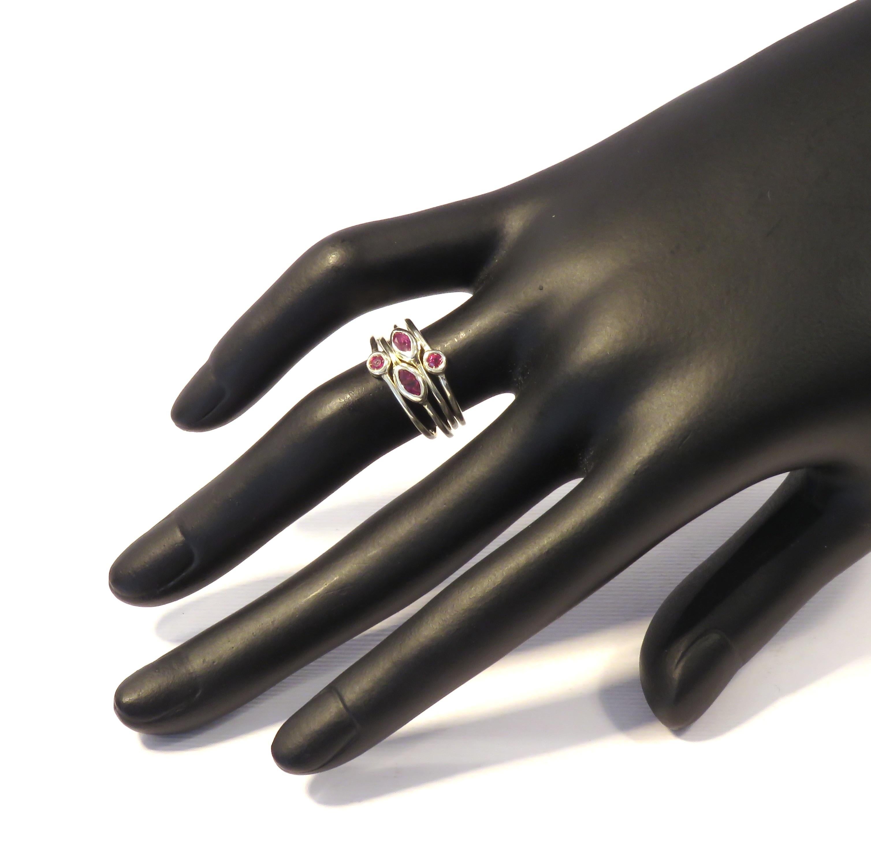 Rubies 9 Karat White Gold Stacking Ring Handcrafted in Italy In New Condition In Milano, IT