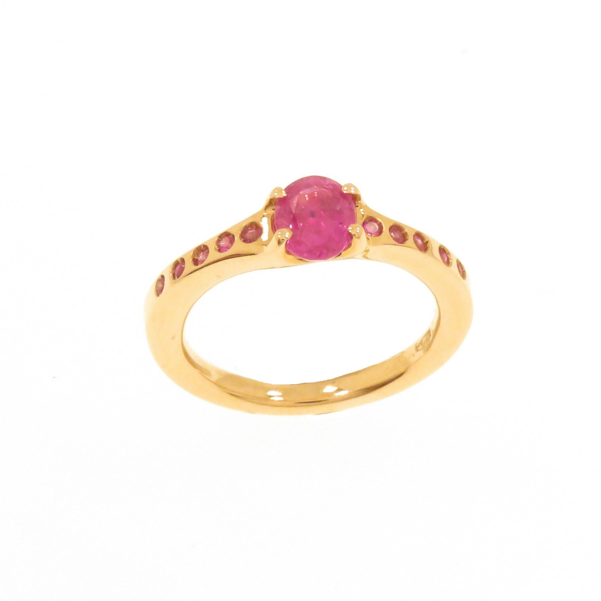 Rubies 9K Rose Gold Ring Handcrafted In New Condition For Sale In Milano, IT