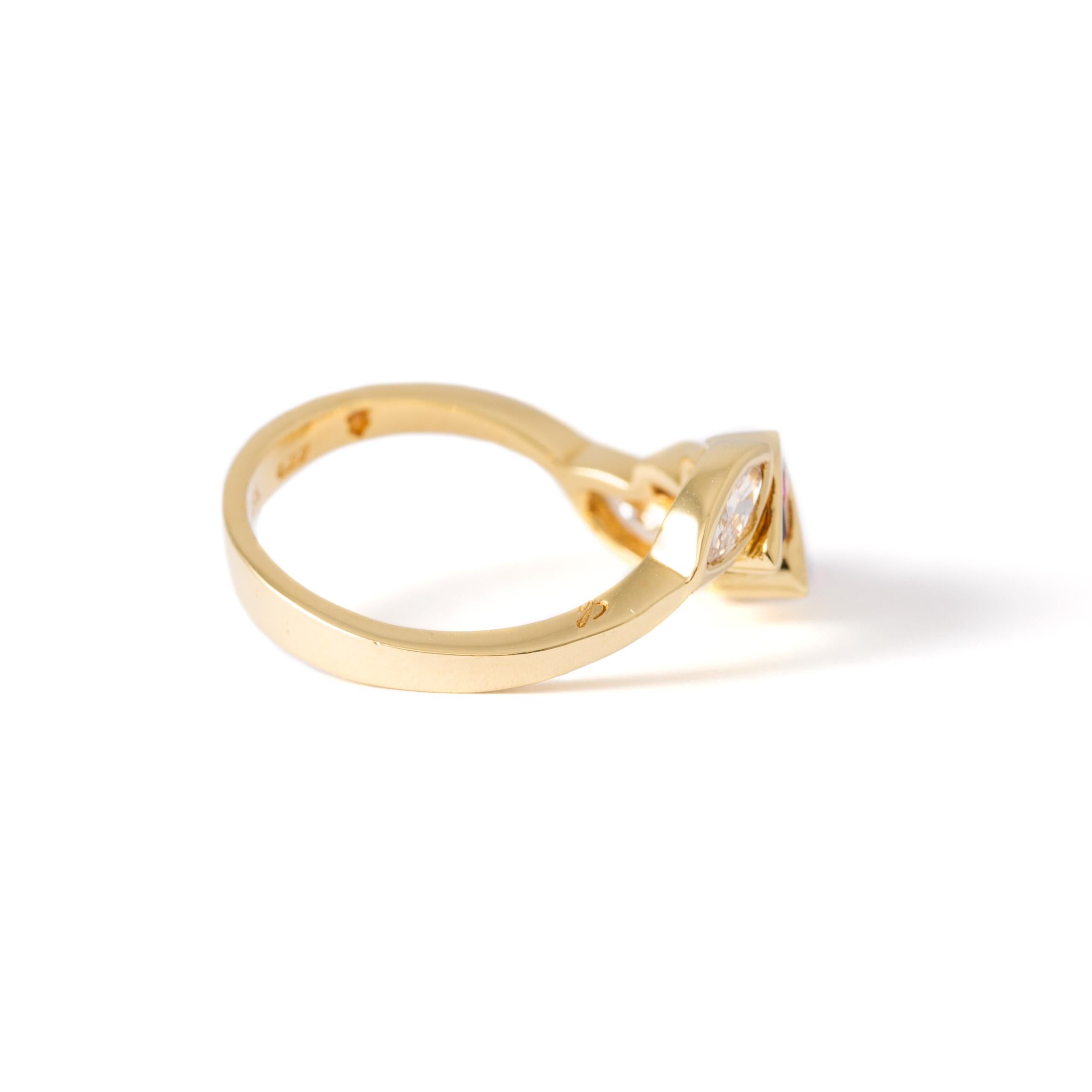 Contemporary Rubies and Diamond Gold Ring For Sale