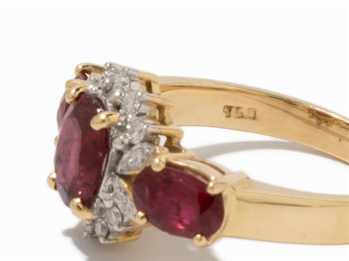 Women's Rubies and Diamonds Ring, 750 Yellow Gold  For Sale