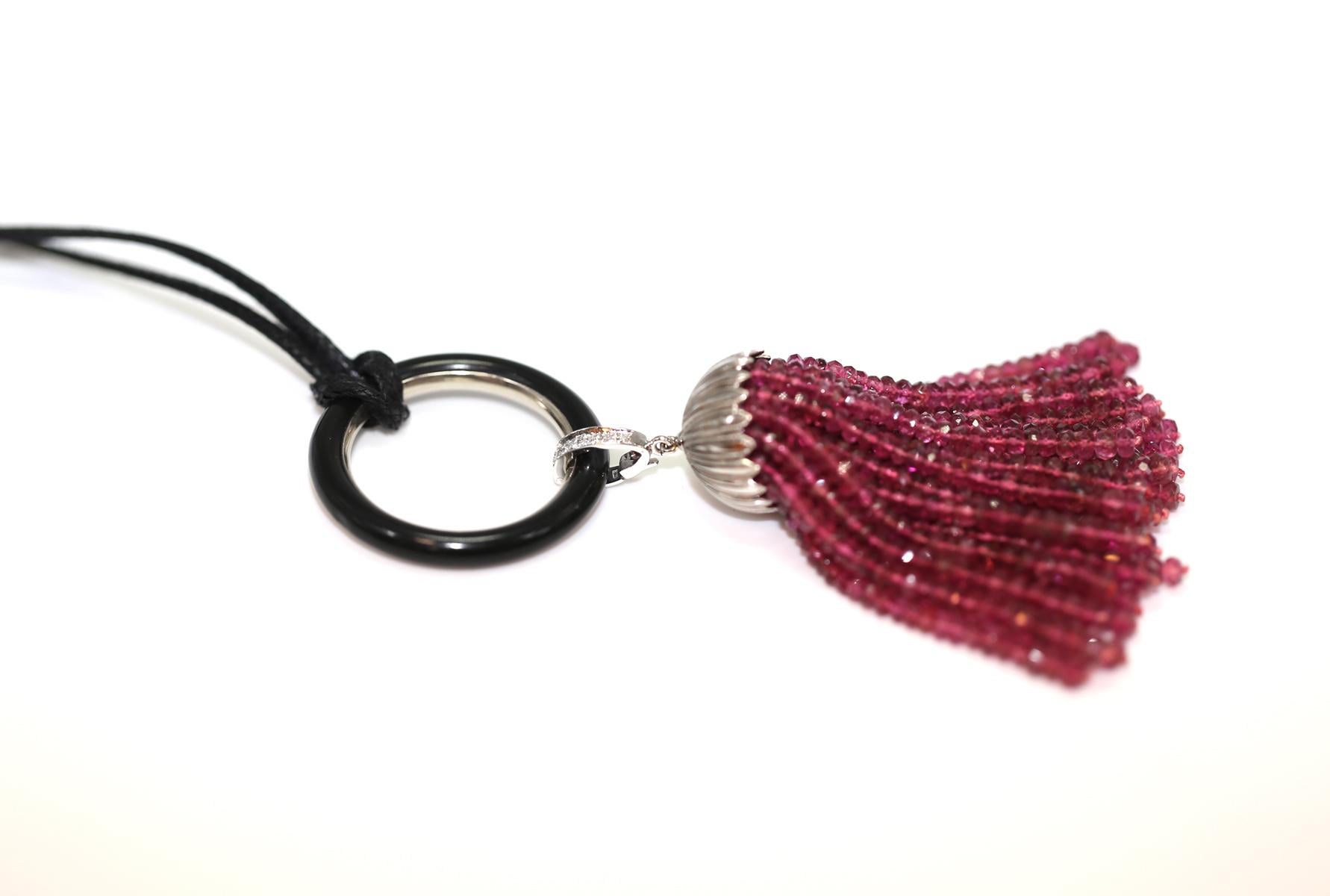 Pendentif en or et platine avec perles de rubis, 1920 Pour femmes en vente