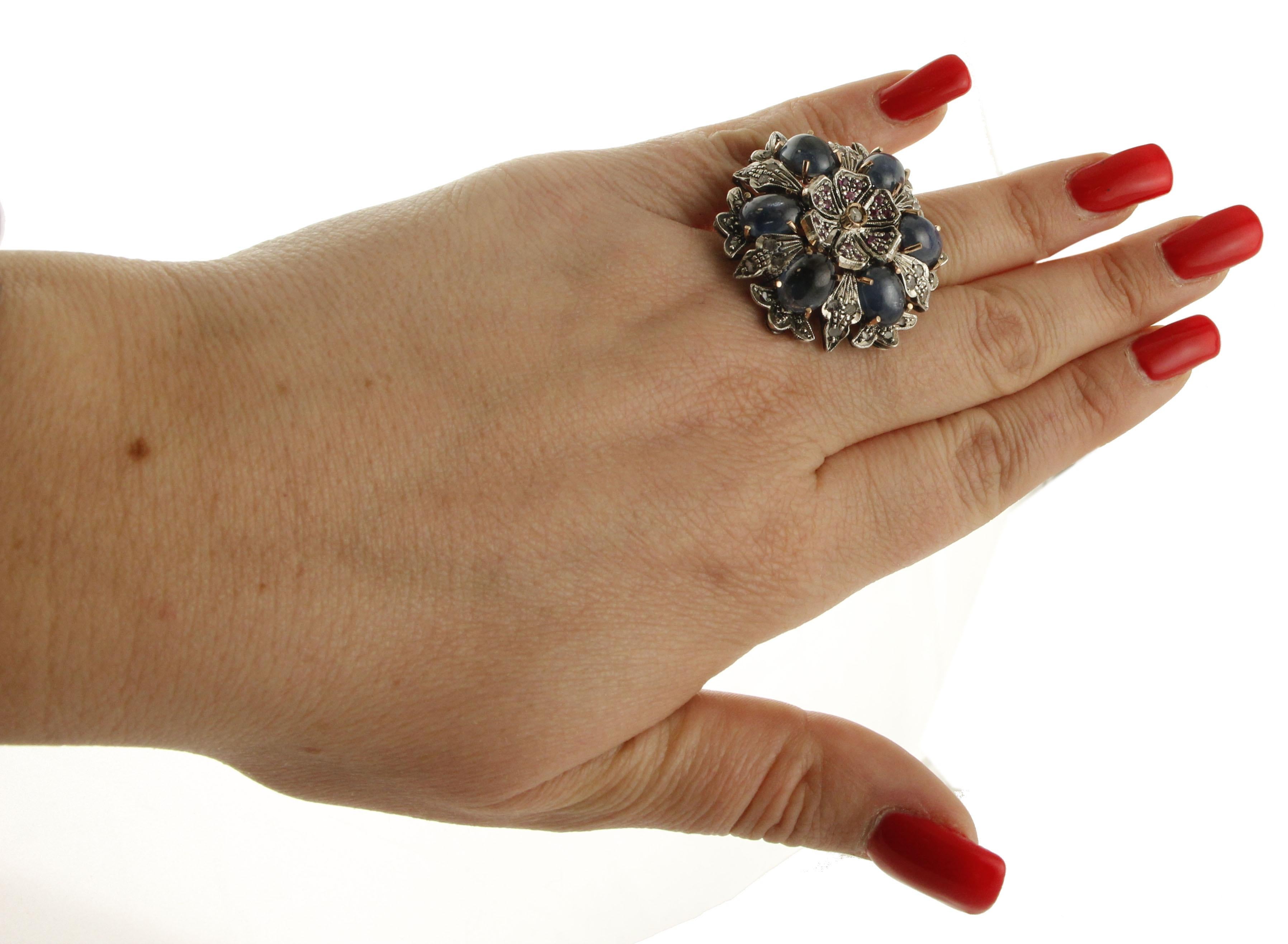 Rubies, Blue Sapphires, Diamonds 9 Karat Gold and Silver Flowery Retro Ring For Sale 1