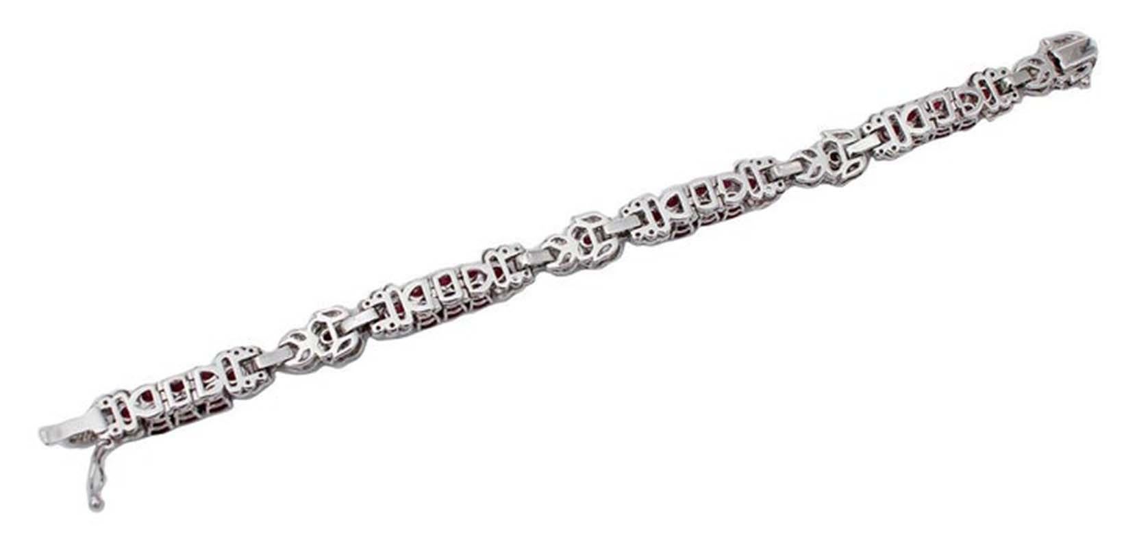 Rubíes, Diamantes, Oro Blanco 14 Kilates Pulsera Link Retro en venta