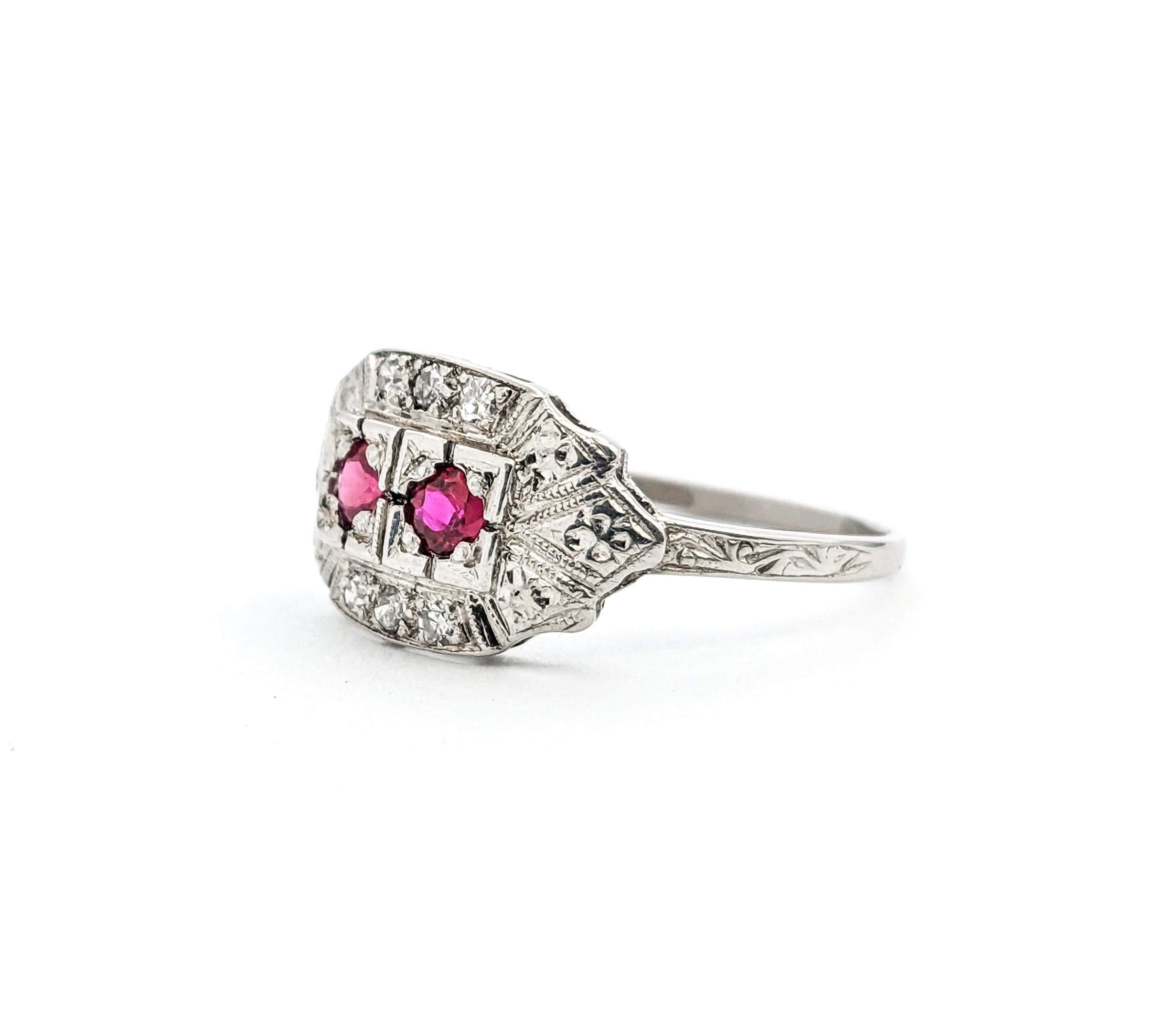 Rubies & Diamond Antique Ring In Platinum In Excellent Condition For Sale In Bloomington, MN
