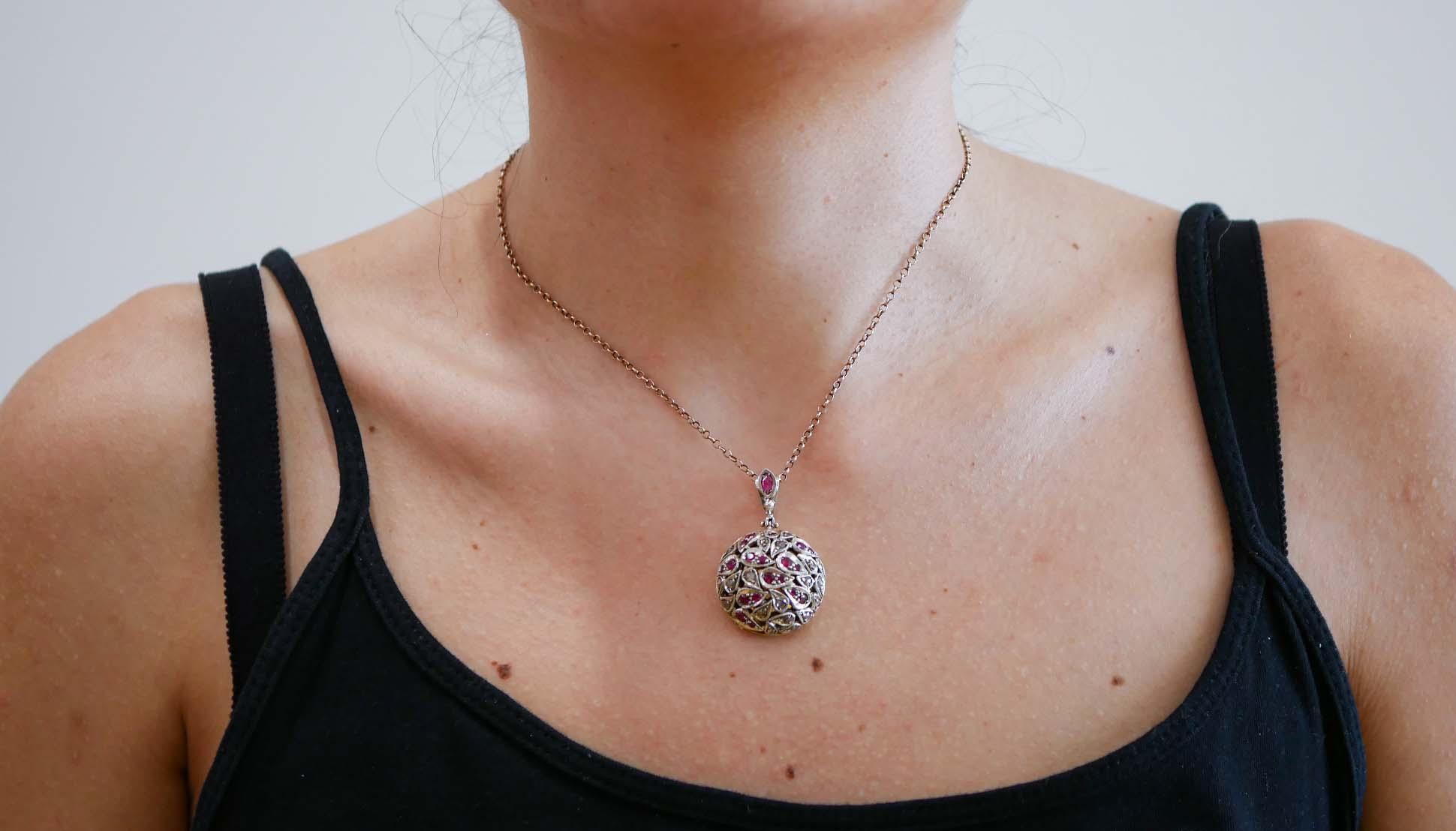 Rubini, diamanti, ciondolo in oro rosa 14 carati e argento. In condizioni buone in vendita a Marcianise, Marcianise (CE)