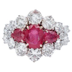 Rubis, diamants, bague Retrò en or blanc 14 carats