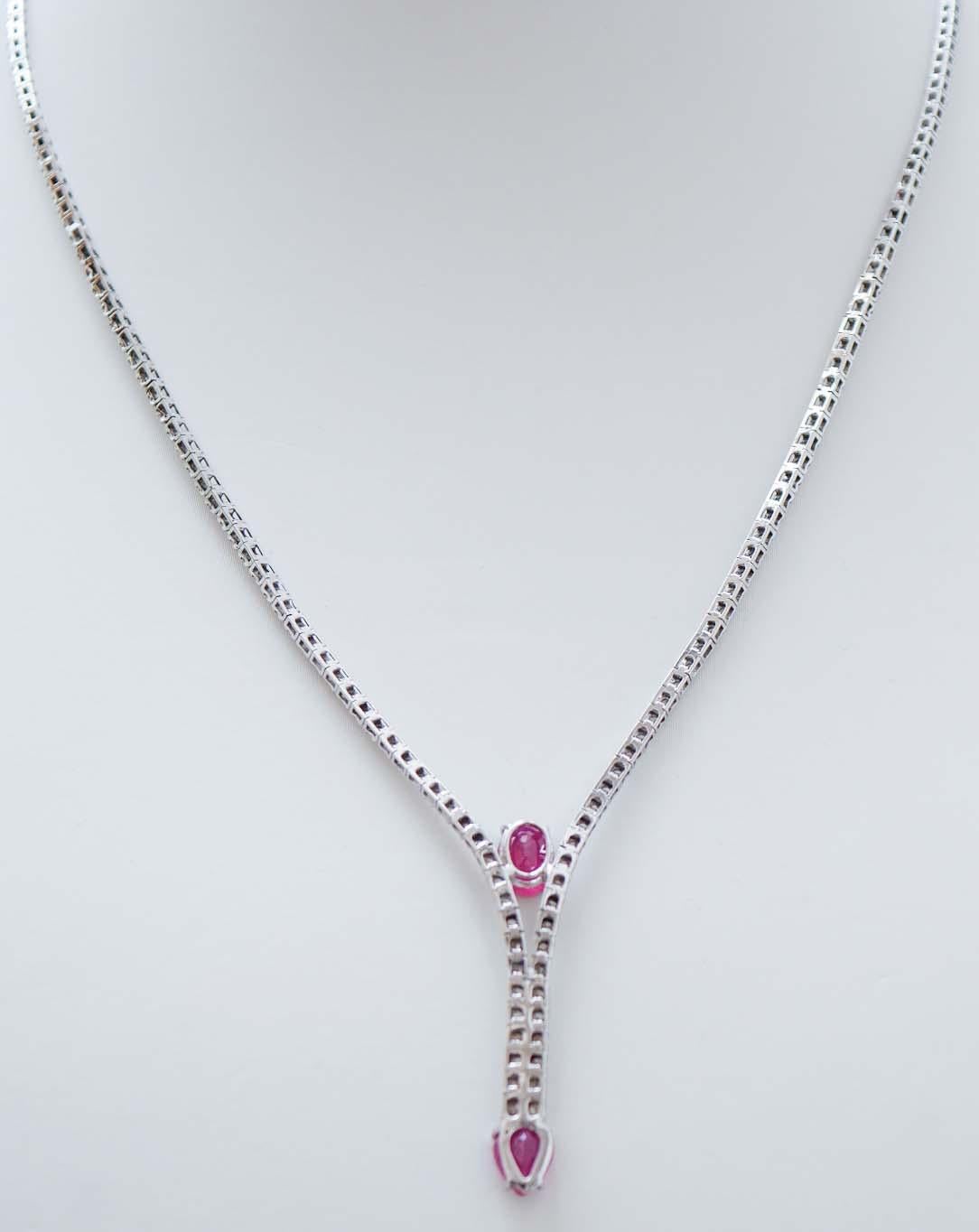 Rubine, Diamanten, 14 Karat Weißgold-Tennis-Halskette. (Gemischter Schliff) im Angebot