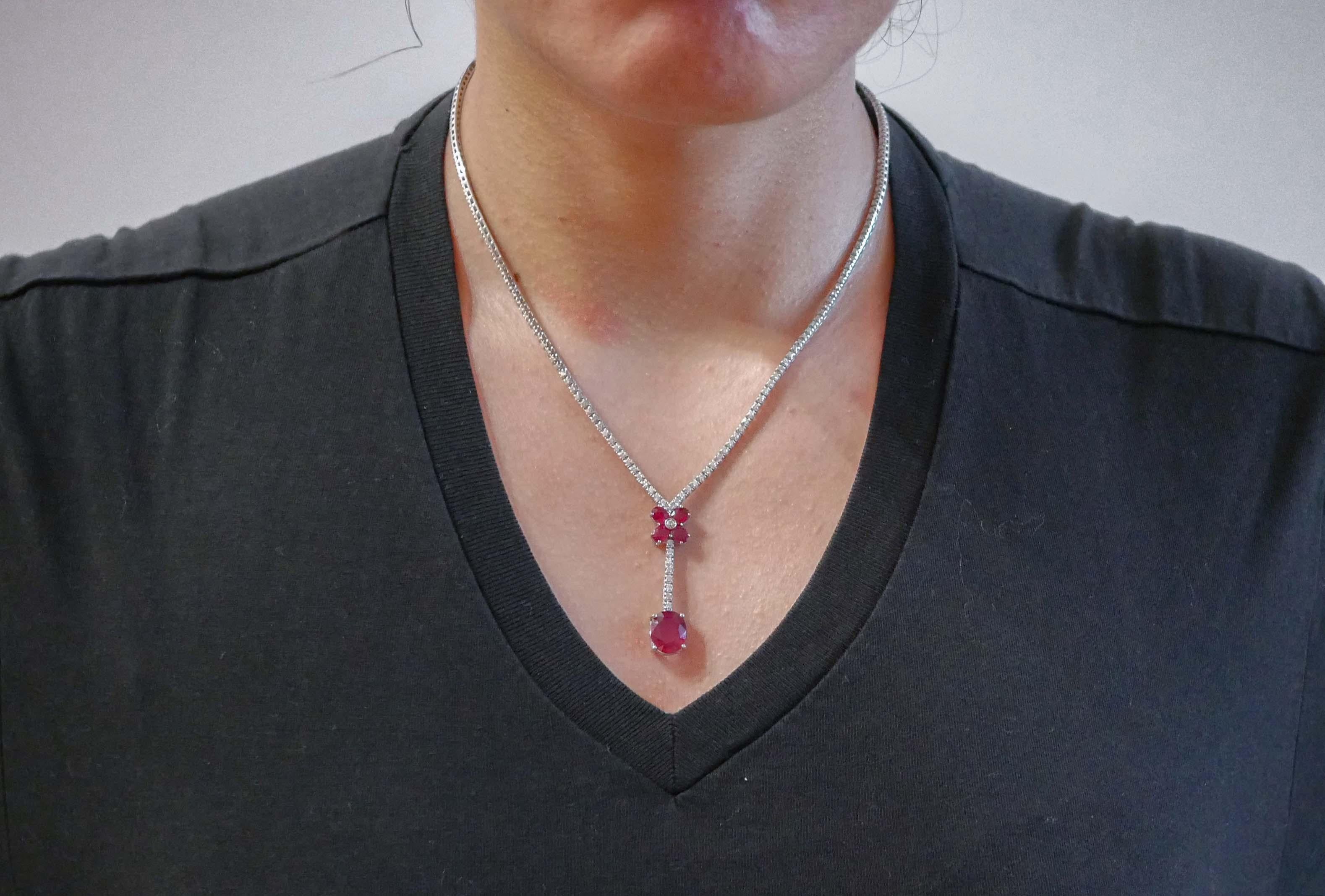 Rubies, Diamonds, 14 Karat White Gold Tennis Necklace. In Good Condition In Marcianise, Marcianise (CE)