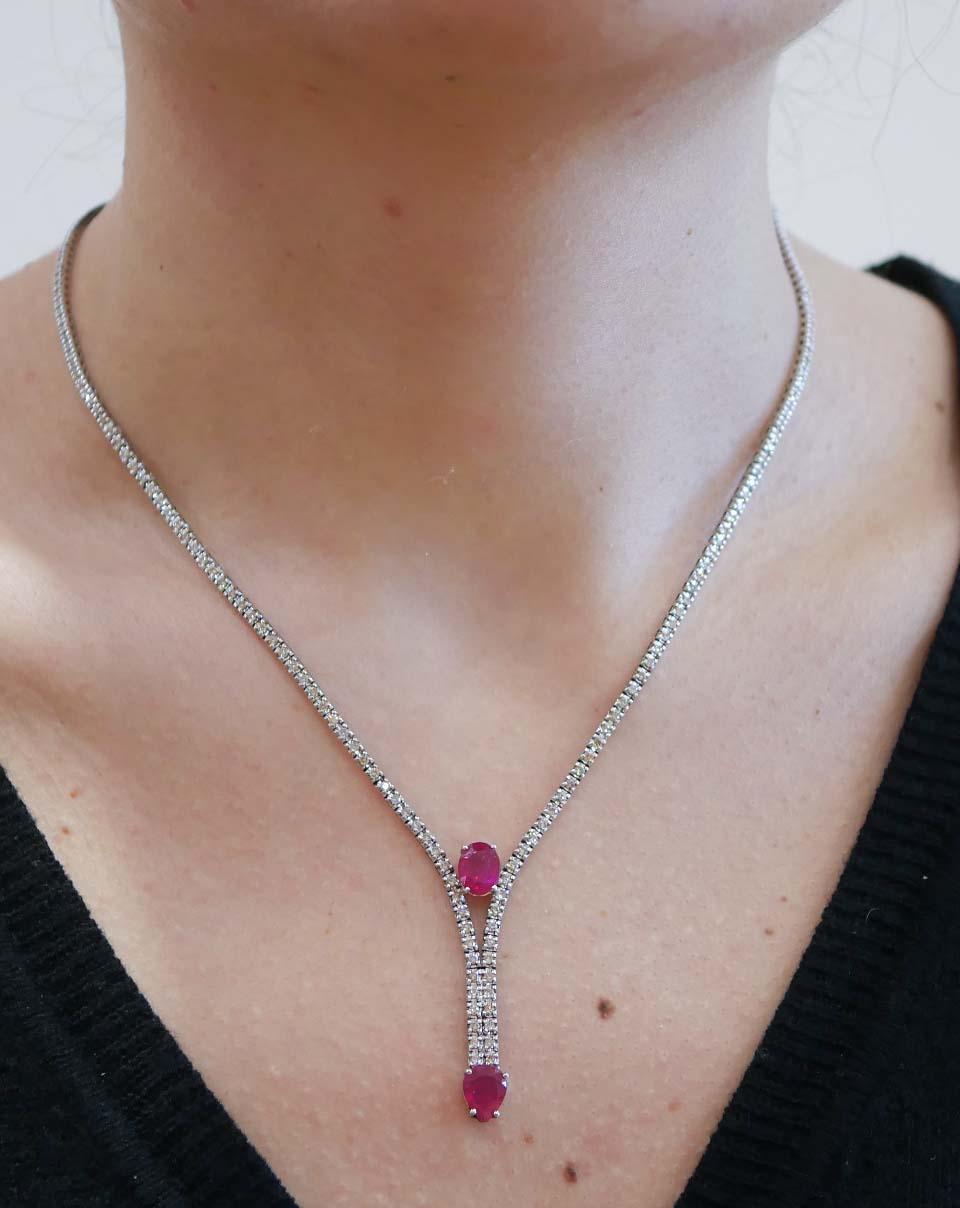 Rubine, Diamanten, 14 Karat Weißgold-Tennis-Halskette. Damen im Angebot