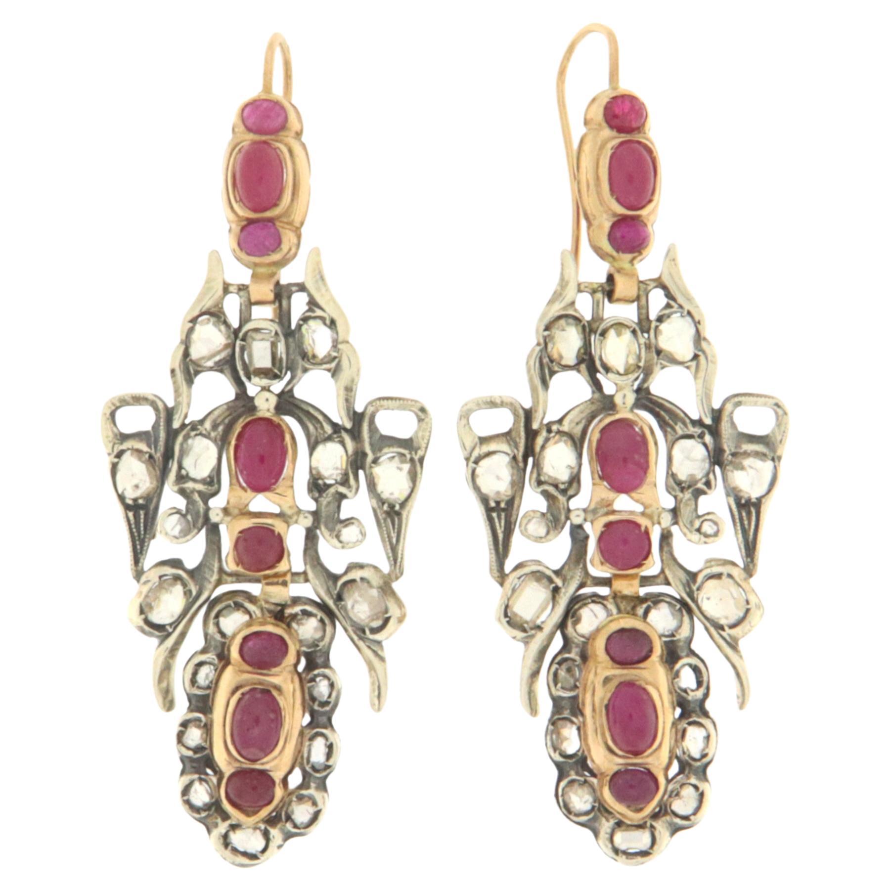 Boucles d'oreilles pendantes en or jaune 14 carats Rubis Diamants