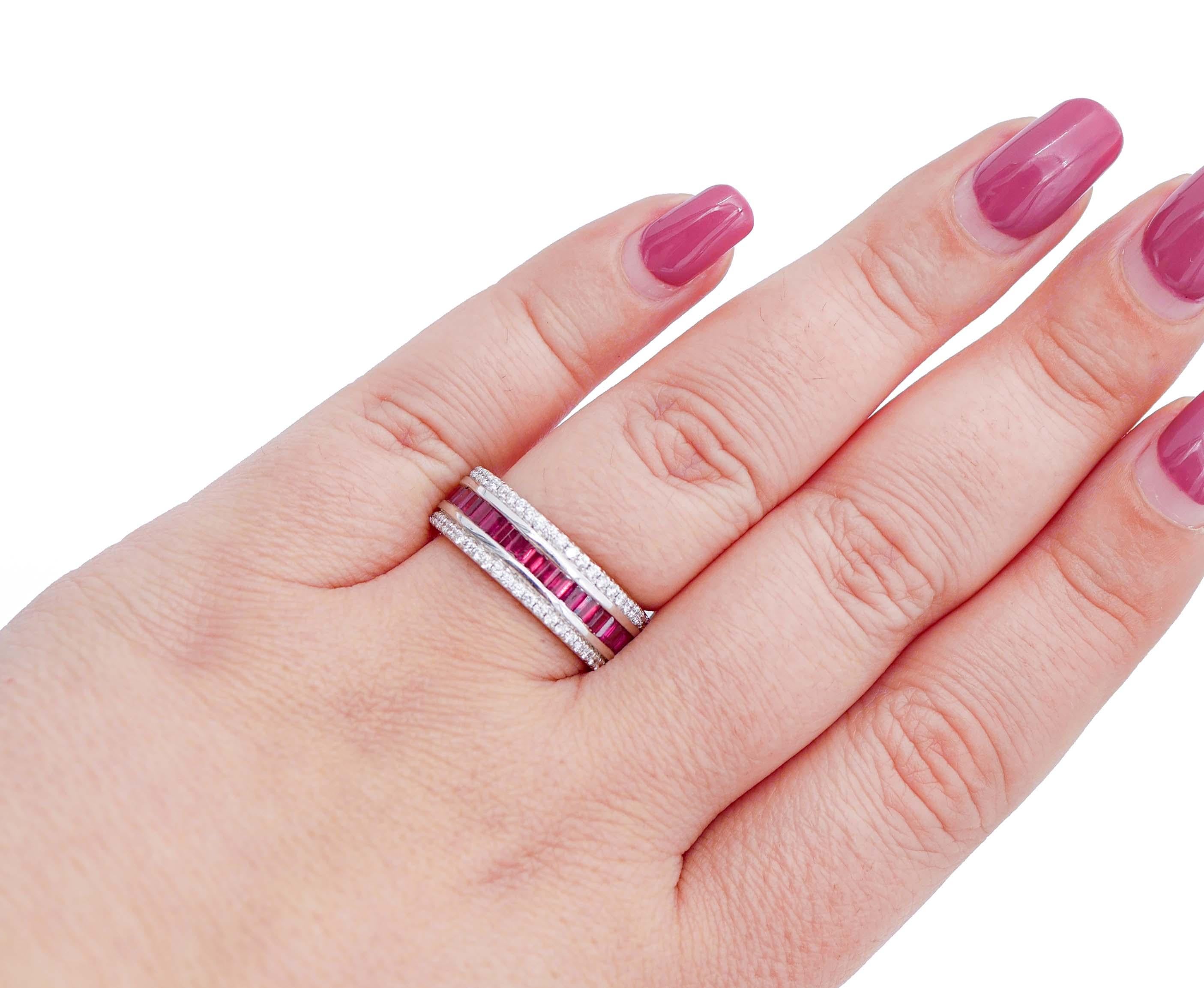 Rubies, Diamonds, 18 Karat White Gold Band Ring In Good Condition In Marcianise, Marcianise (CE)