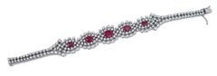 Rubine, Diamanten, 18 Karat Weißgold-Armband.