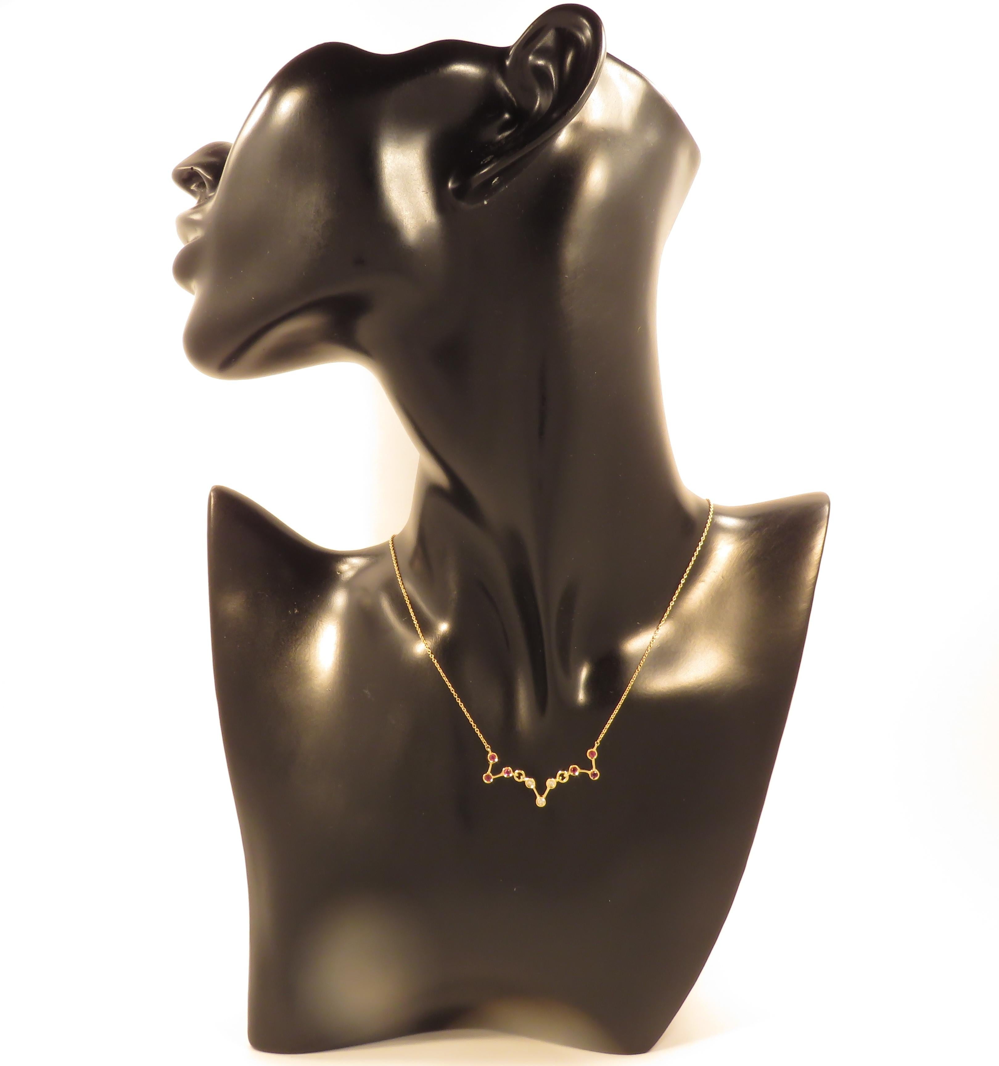 Rubine und Diamanten 18 Karat Gelbgold Halskette Handgefertigt in Italien im Zustand „Neu“ im Angebot in Milano, IT