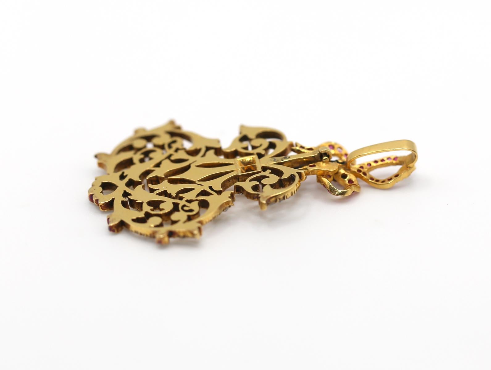 Rubíes Diamantes Colgante Cadena de Oro, 1900 en venta 1