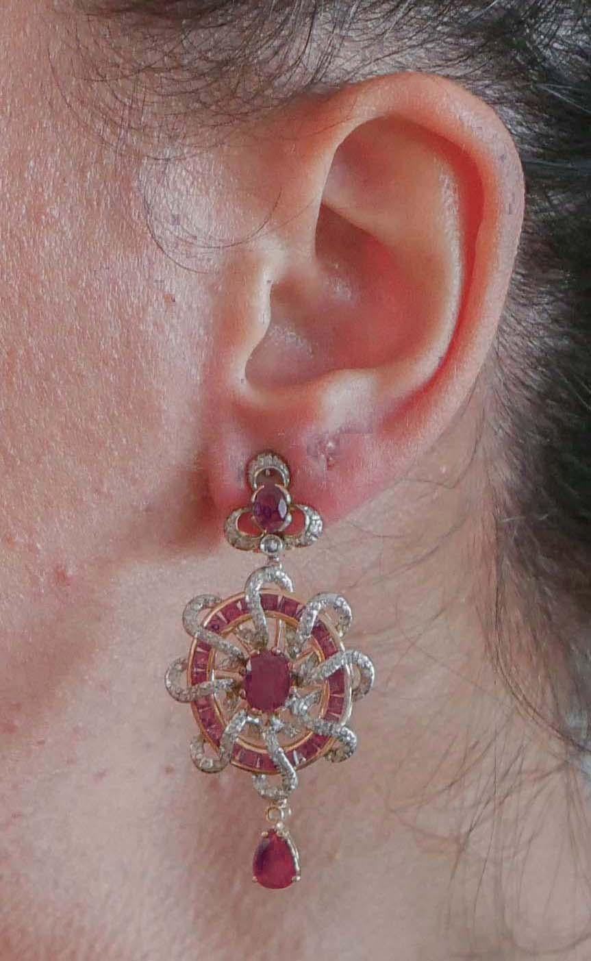 Rubies, Diamonds, Rose Gold and Silver Dangle Earrings. In Good Condition In Marcianise, Marcianise (CE)