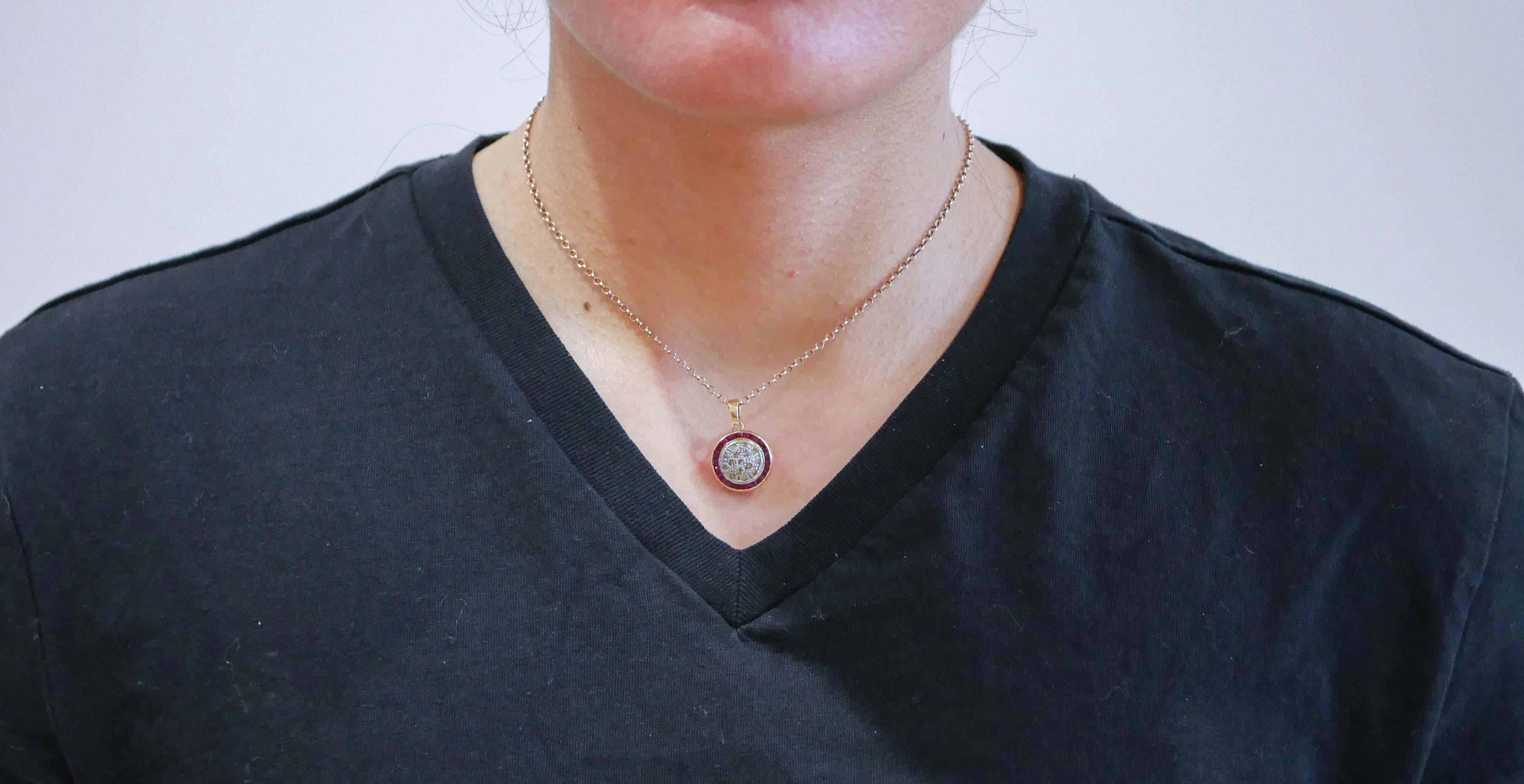 Rubies, Diamonds, Rose Gold and Silver Pendant Necklace. In Good Condition For Sale In Marcianise, Marcianise (CE)