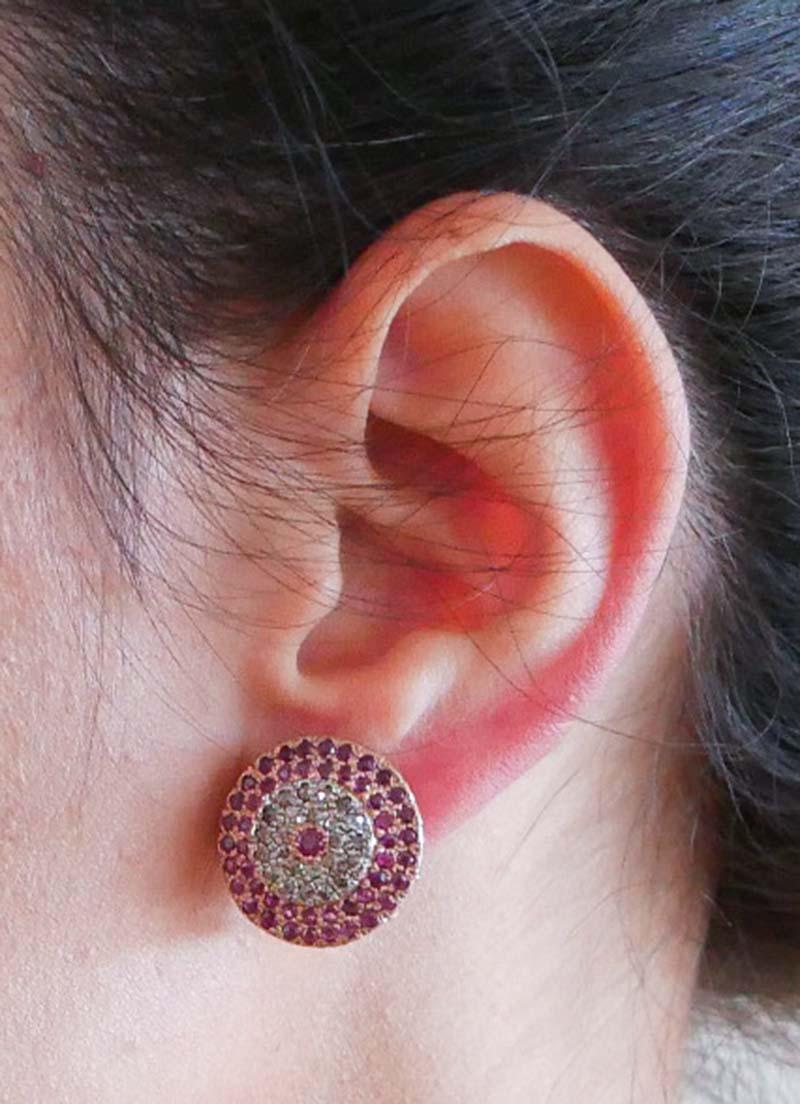 Orecchini con rubini, diamanti, oro rosa e argento In condizioni buone in vendita a Marcianise, Marcianise (CE)