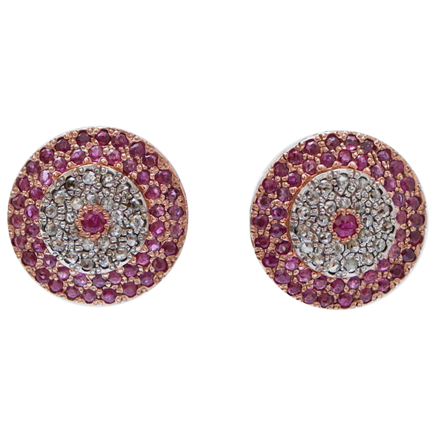 Orecchini con rubini, diamanti, oro rosa e argento
