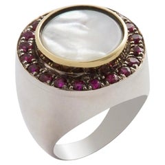 Anillo de moda «Rubies Gold», fabricado en Italia por Rossella Ugolini