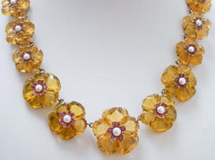 Halskette aus Rubinen, Topasen, Perlen, Roségold und Silber