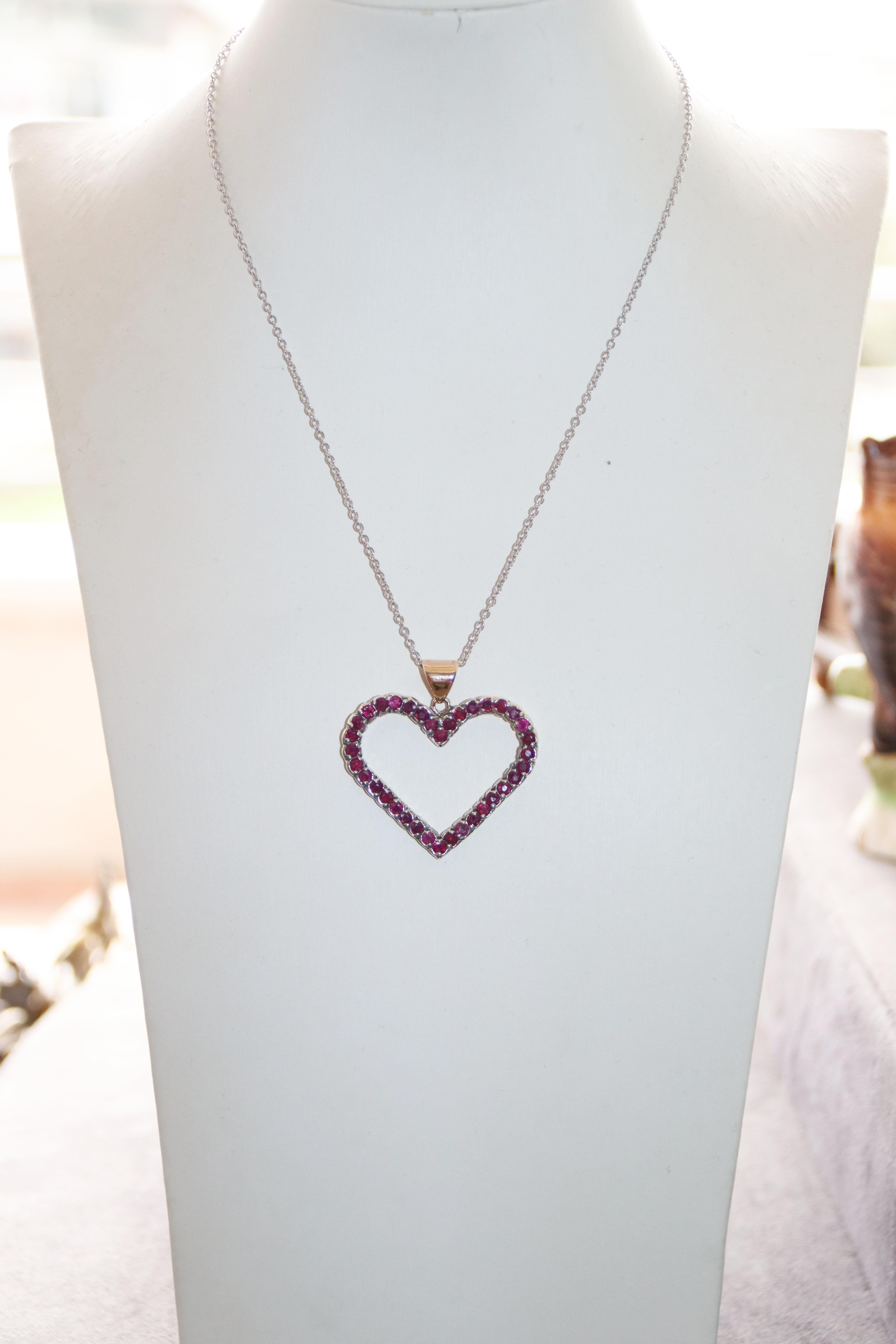 Rubies Yellow Gold 9 Karat Pendant Necklace For Sale 2