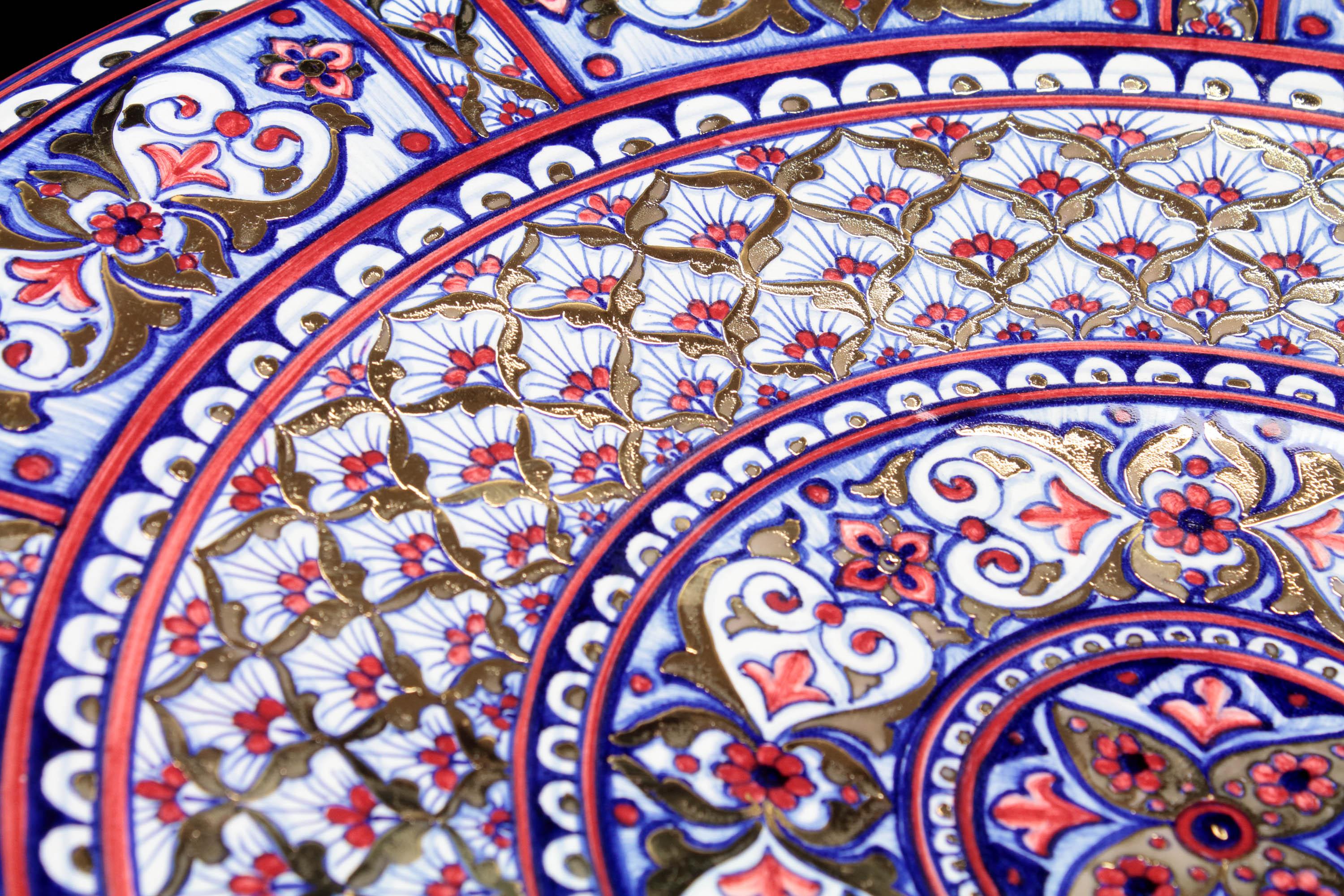 XXIe siècle et contemporain Bol de centre de table en faïence Deruta peint à la main en paillettes, plaqué rouge rubis et lustre doré en vente