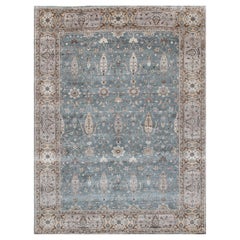 RUBINE Handgeknüpfter traditioneller Seidenteppich in Taupe und Blau und Braunbraun von Hand