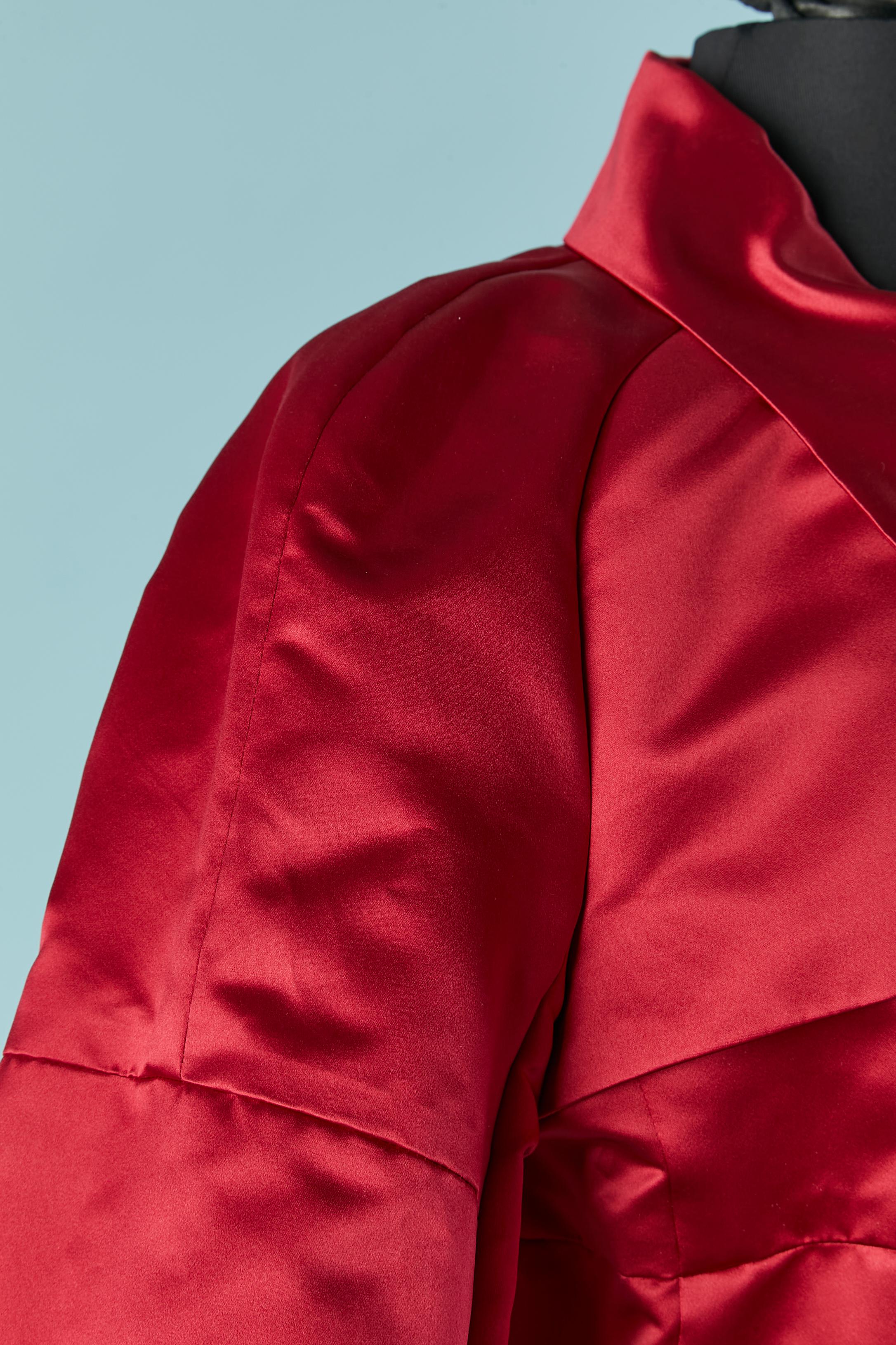 Rubis red satin trench-coat CELINE In Excellent Condition For Sale In Saint-Ouen-Sur-Seine, FR