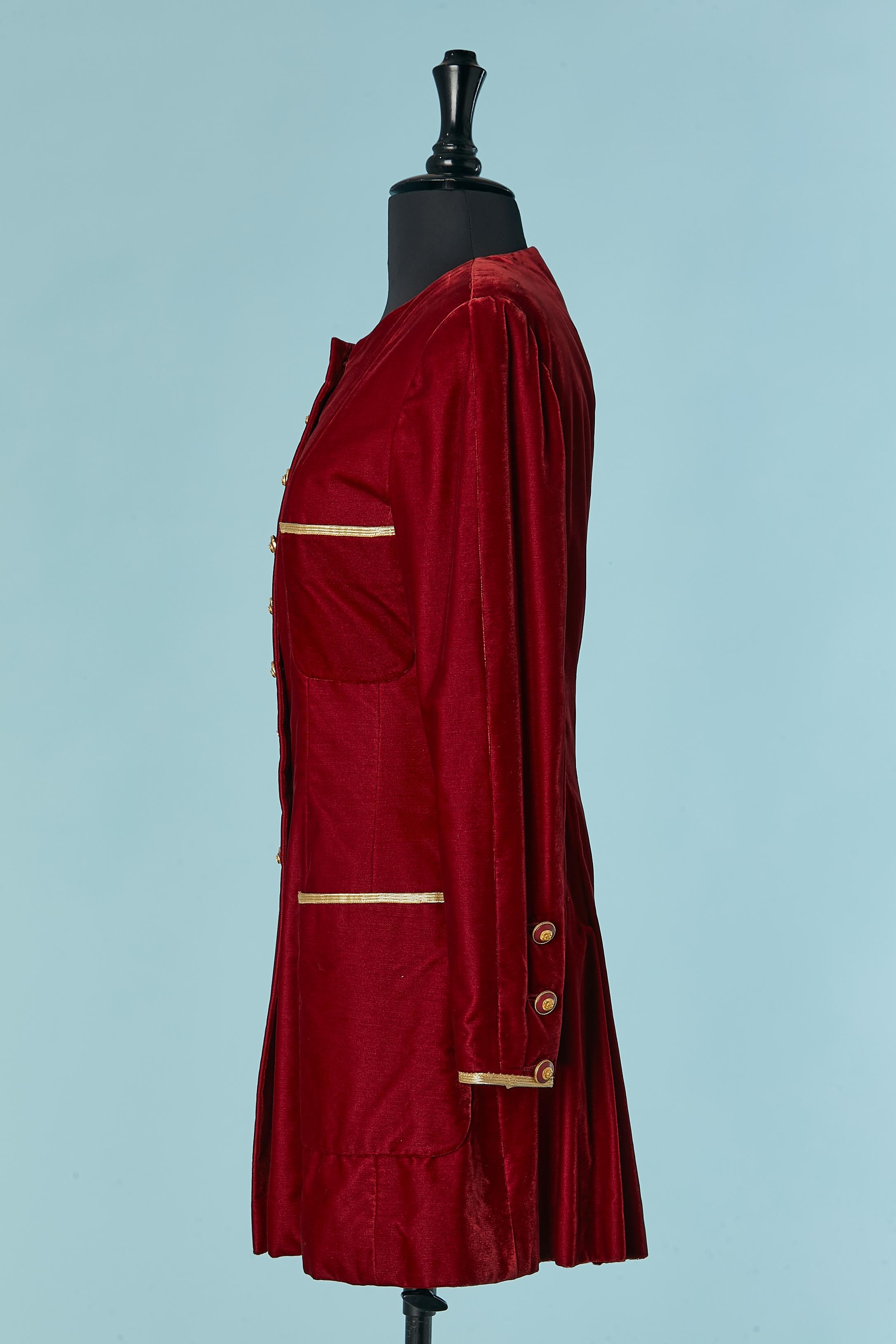 Red velvet long jacket with branded button and gold piping Chanel Boutique 1993 2