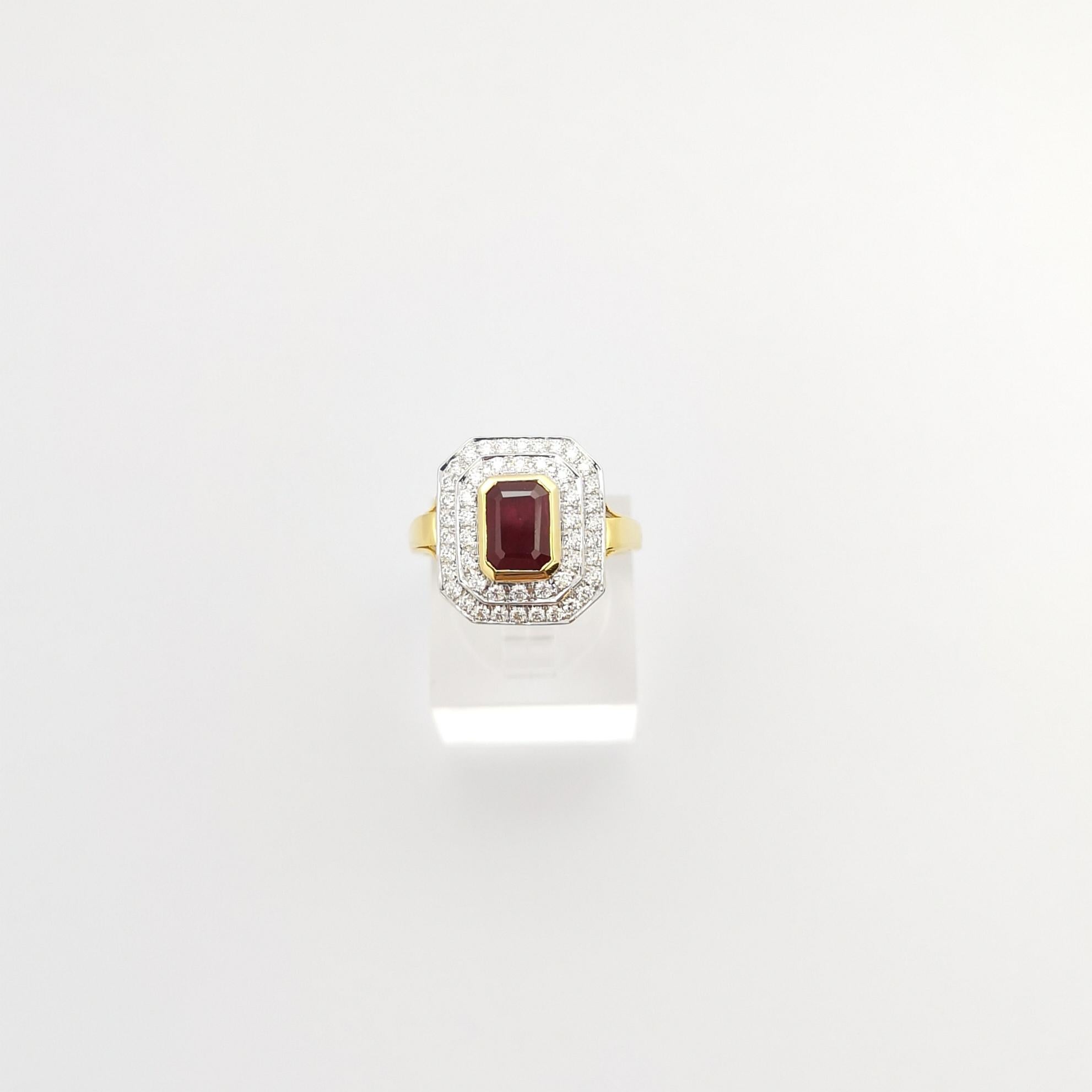 Ruby 0.94 carat with Diamond 0.51 carat Ring set in 18k Gold Settings For Sale 4